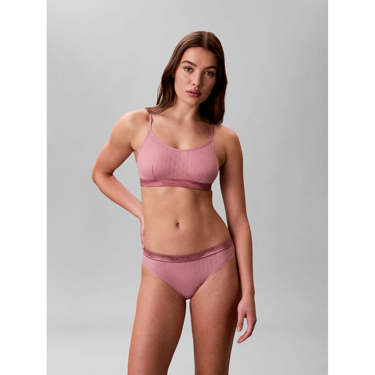 UNLINED_BRALETTE_LV00QF8871_41I_Image_2