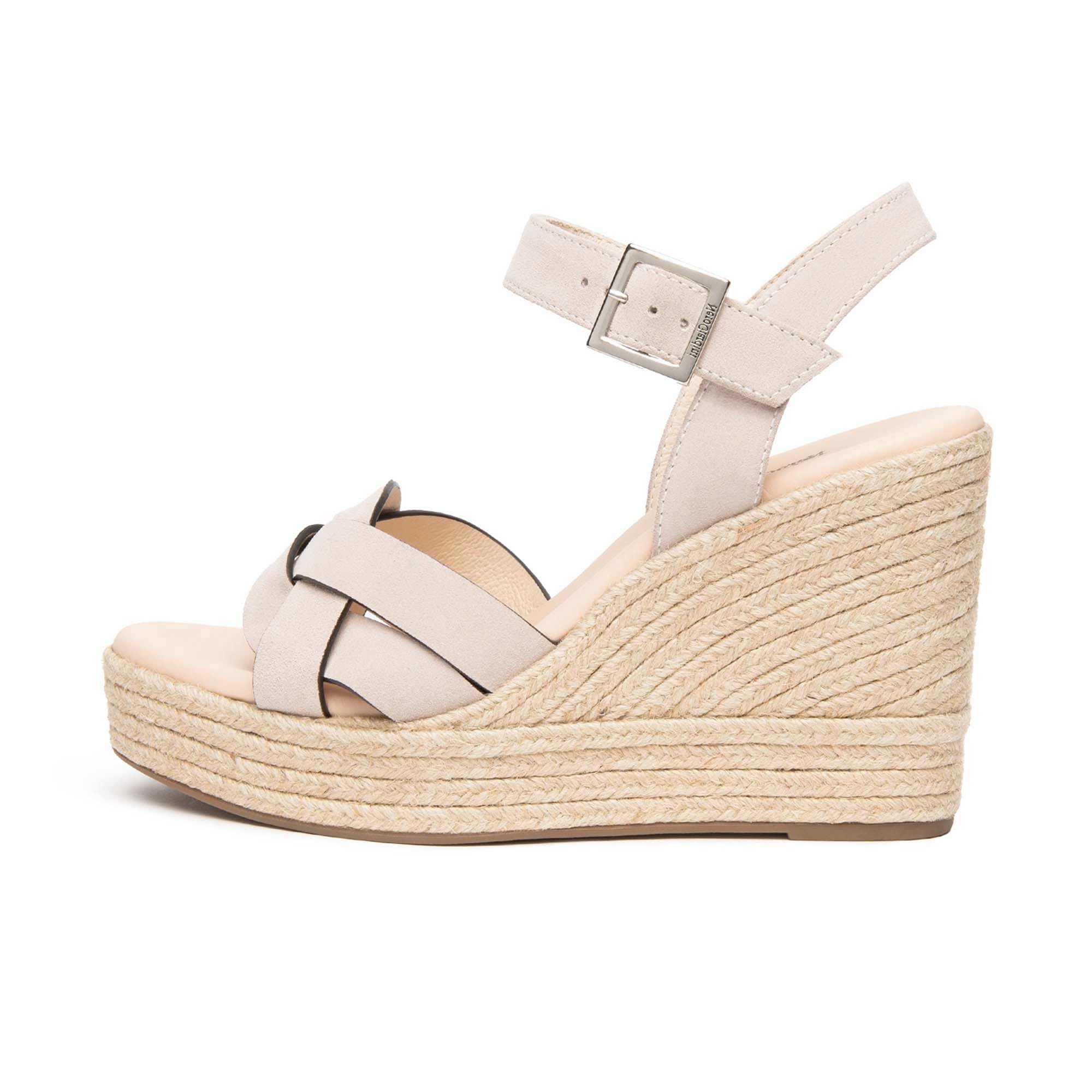 VELOUR_PULINDE_P15561_RICO_E616030D_677_Image_1