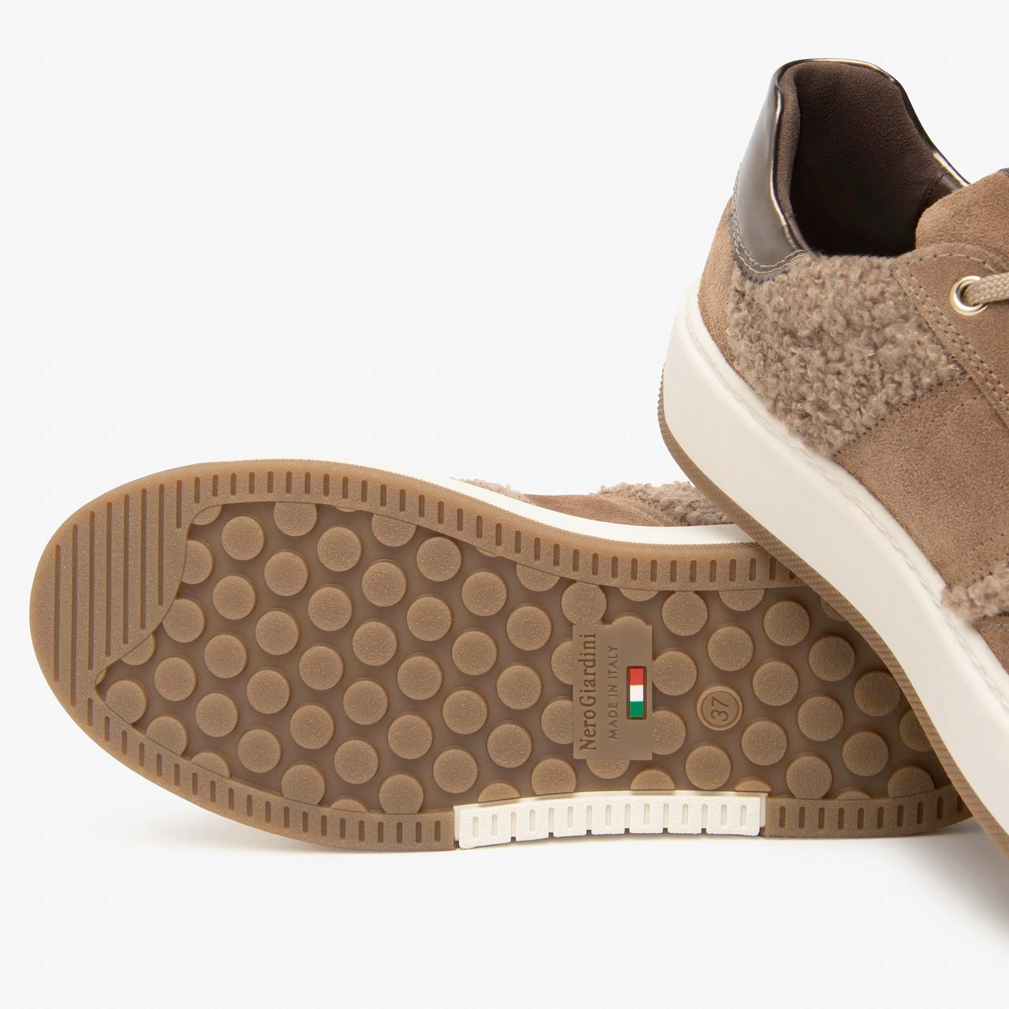 VELOUR_TCURLY_13_TBRILL_PLATINO_6074_TCROM_TO_I514226D_442_Image_4