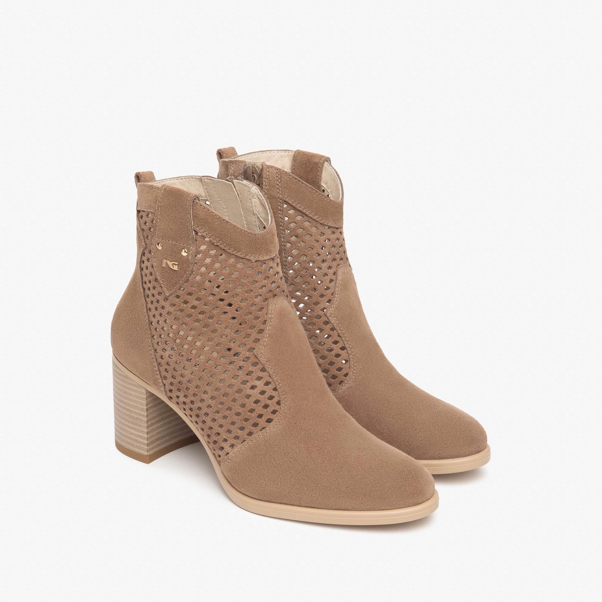 VELOUR_VELOUR_TR_CAPUA_BEIGE_E615110D_442_Image_2