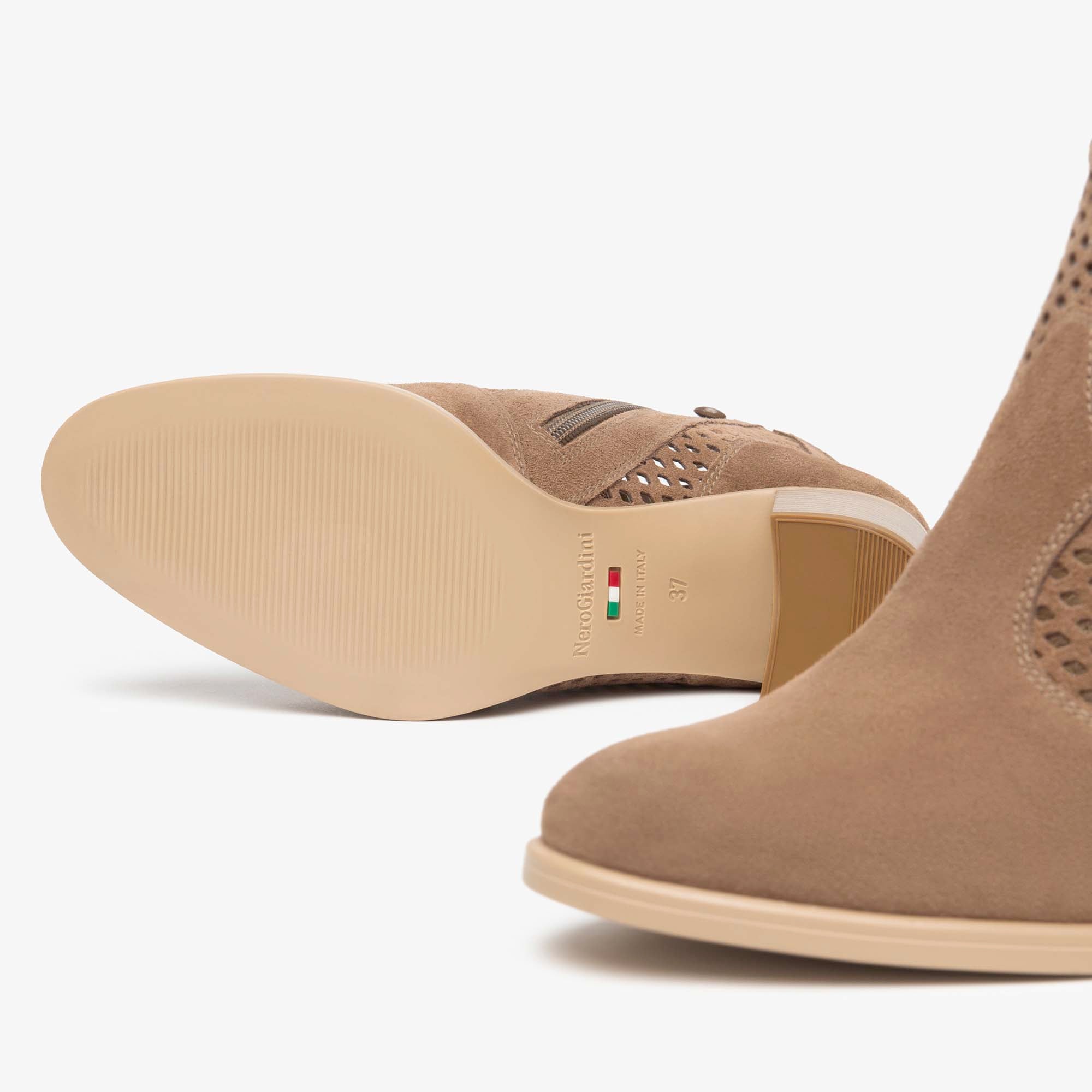 VELOUR_VELOUR_TR_CAPUA_BEIGE_E615110D_442_Image_4