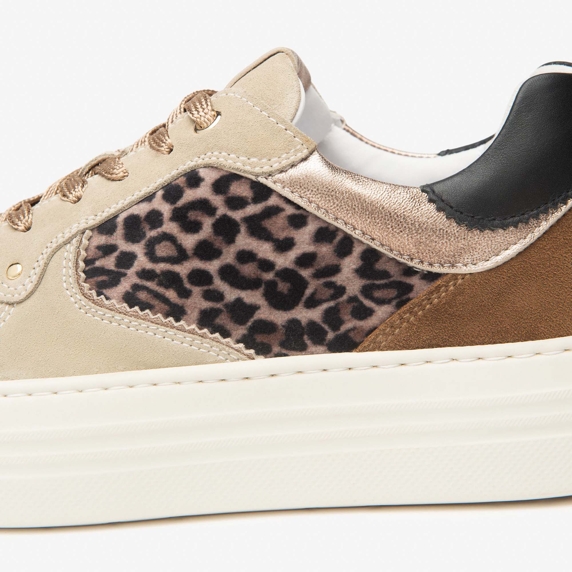 VELOUR_VELVET_MILK_1039_TPLUVIA_DIS1348_BE_LUNAR_I514181D_410_Image_3