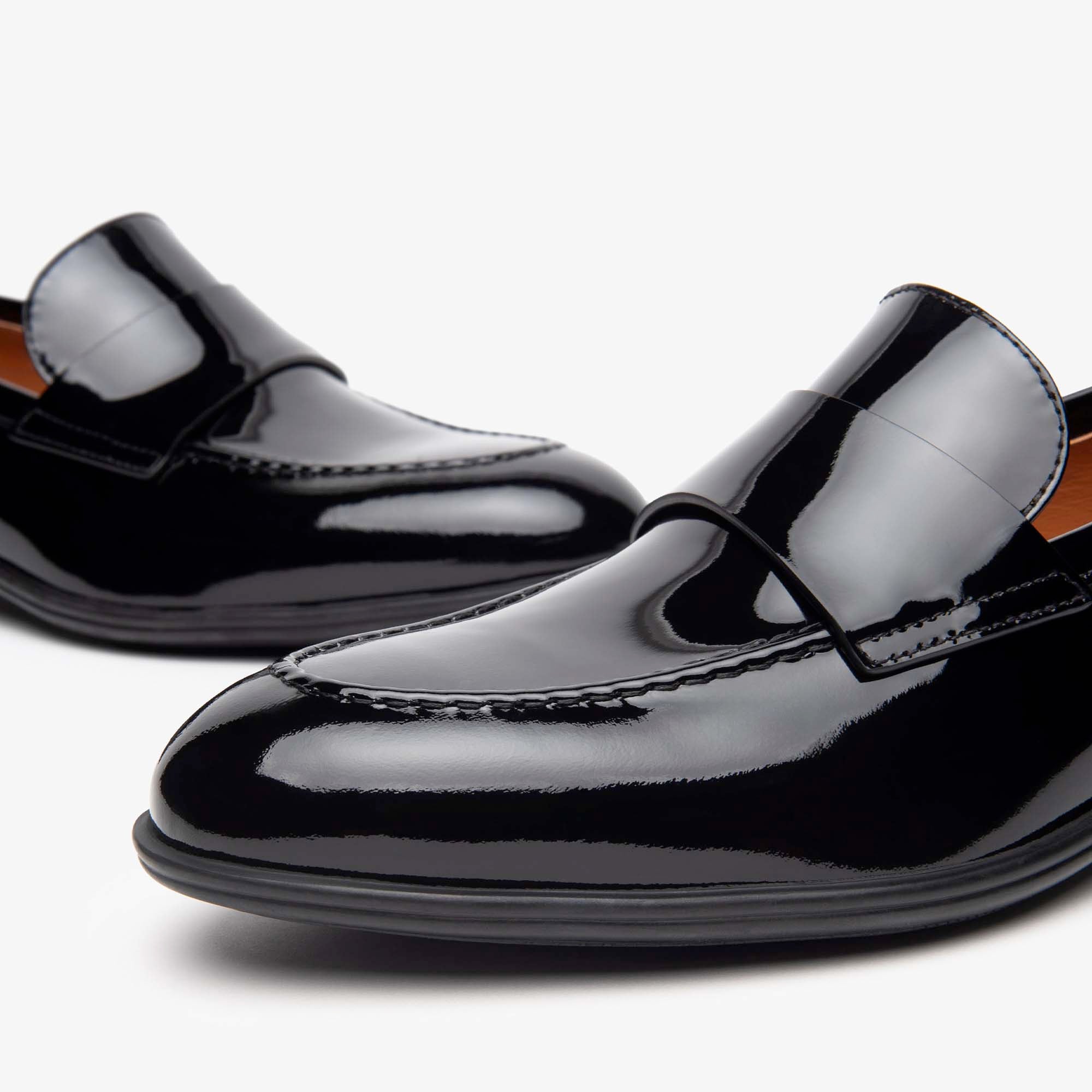 VERNICE_GOMMA_BAGNOLO_7886_N_E500550UE_100_Image_3