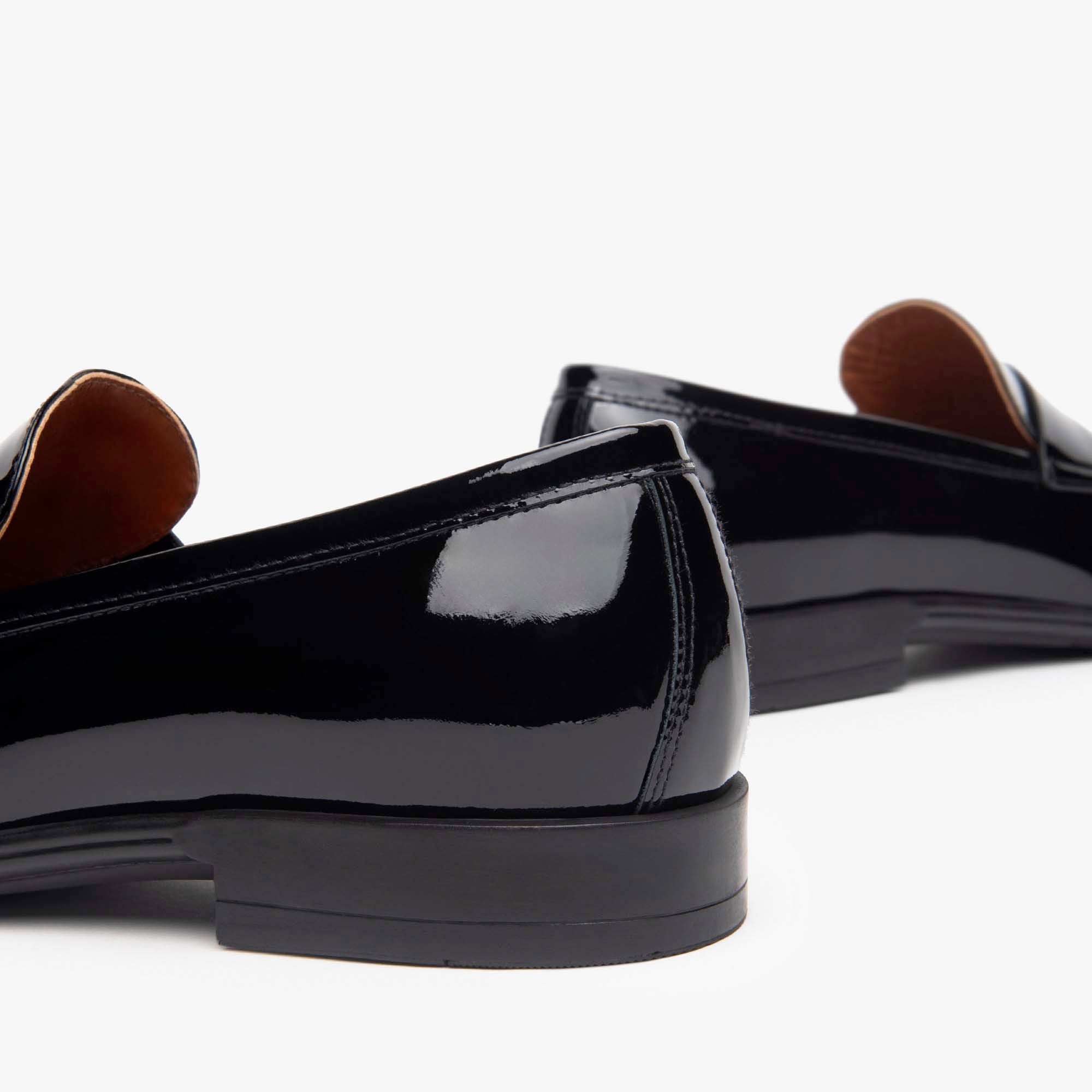 VERNICE_GOMMA_BAGNOLO_7886_N_E500550UE_100_Image_4