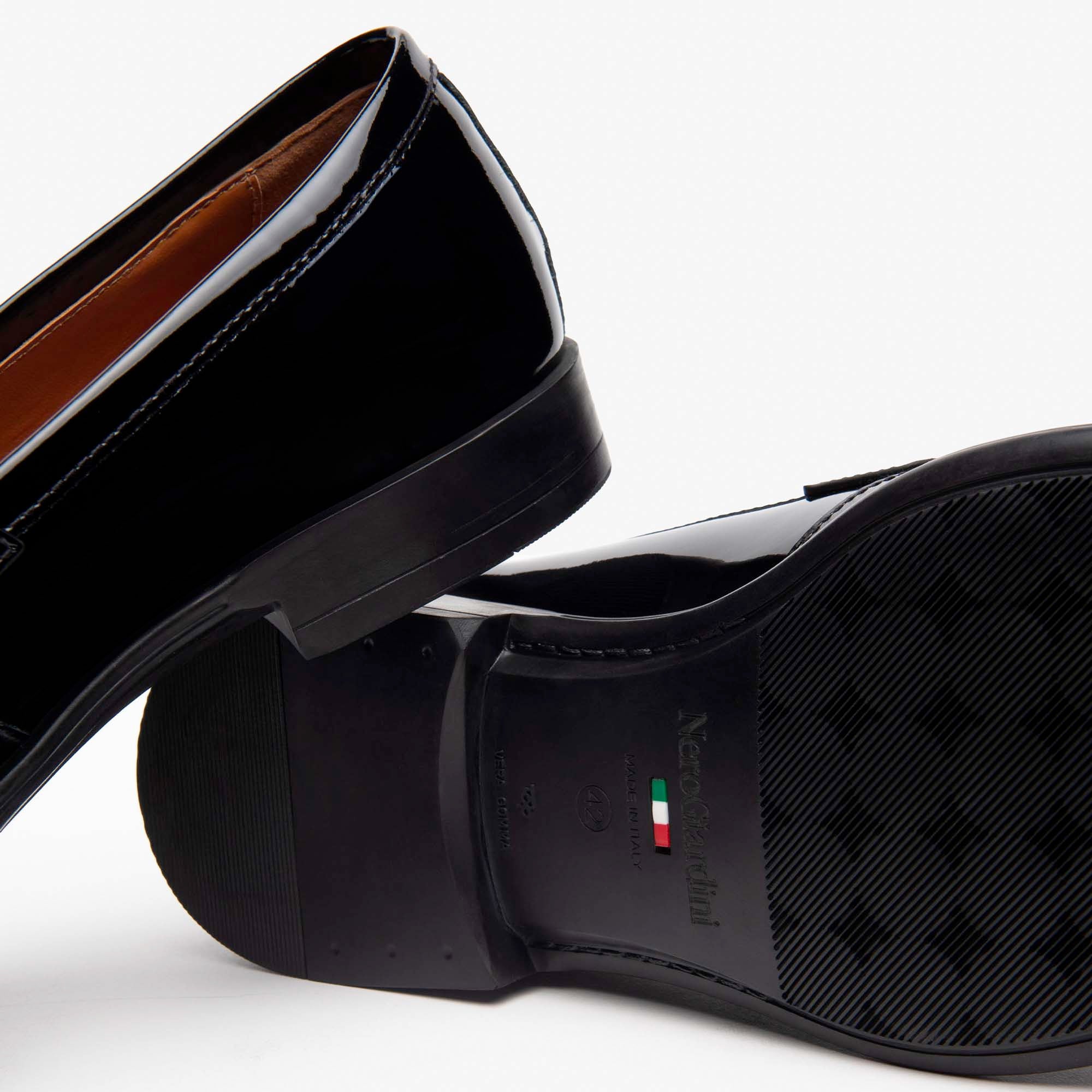 VERNICE_GOMMA_BAGNOLO_7886_N_E500550UE_100_Image_5