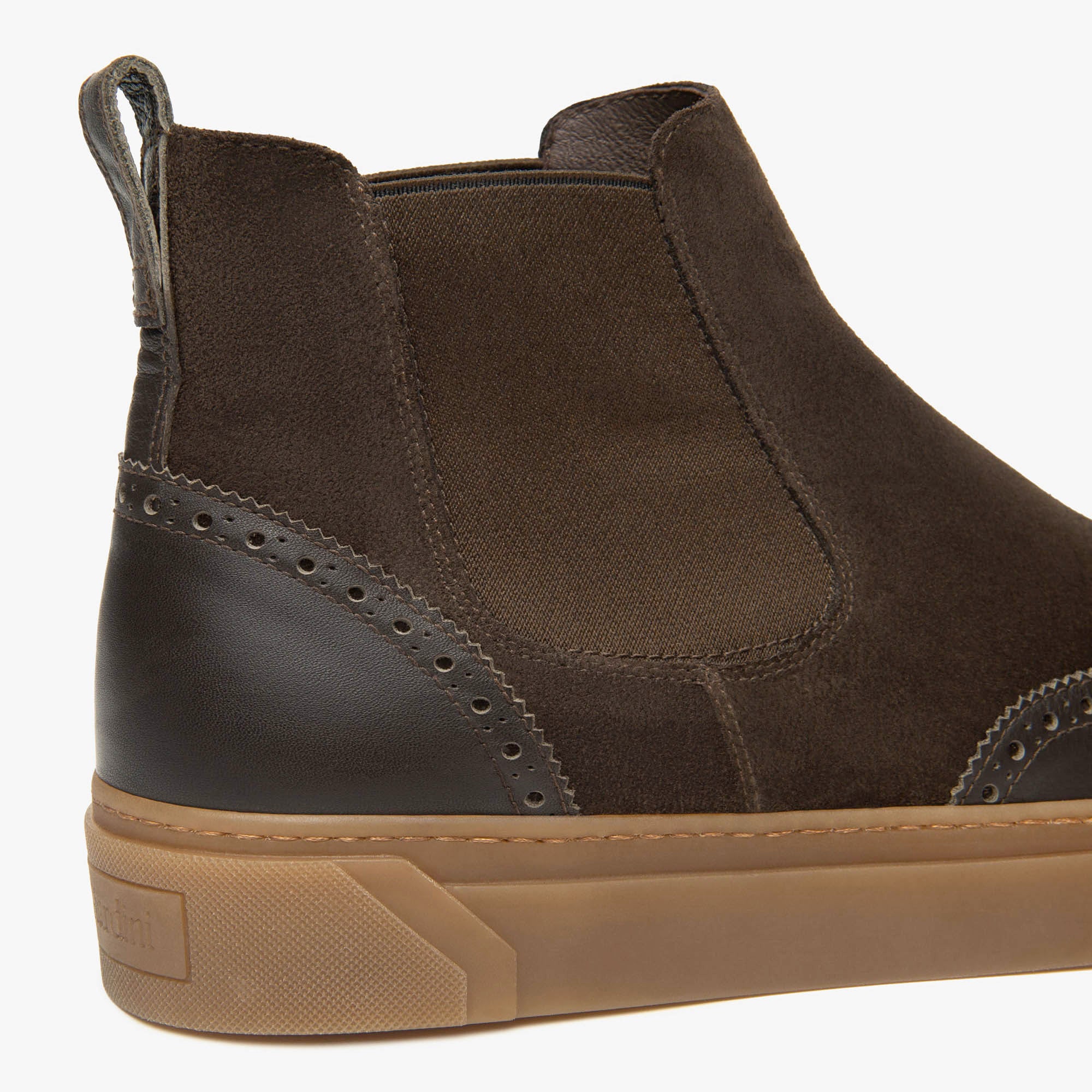 VIENNA_3751_AROLD_TR_ISEO_1005_AMBRA_3_I500952U_300_Image_3