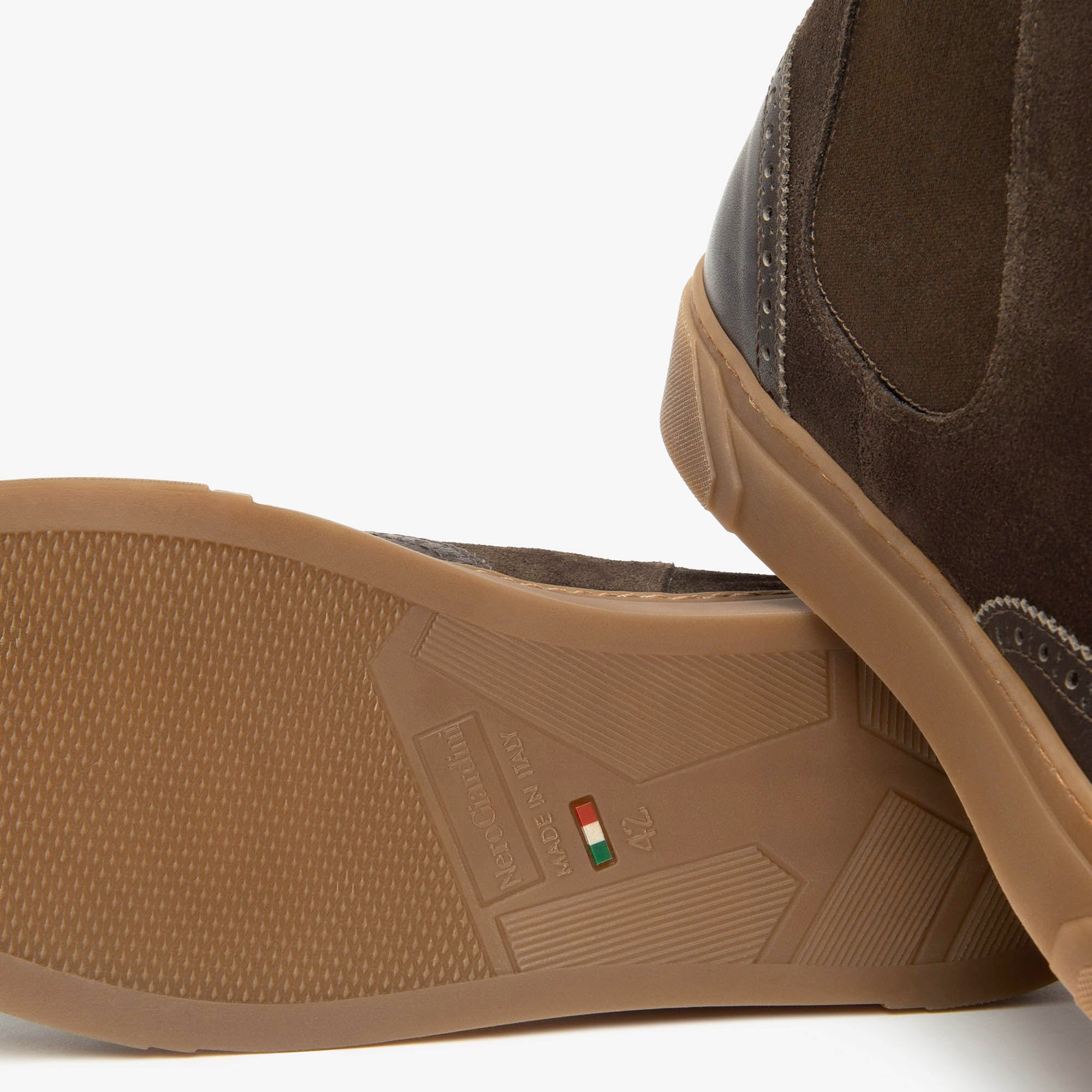 VIENNA_3751_AROLD_TR_ISEO_1005_AMBRA_3_I500952U_300_Image_4