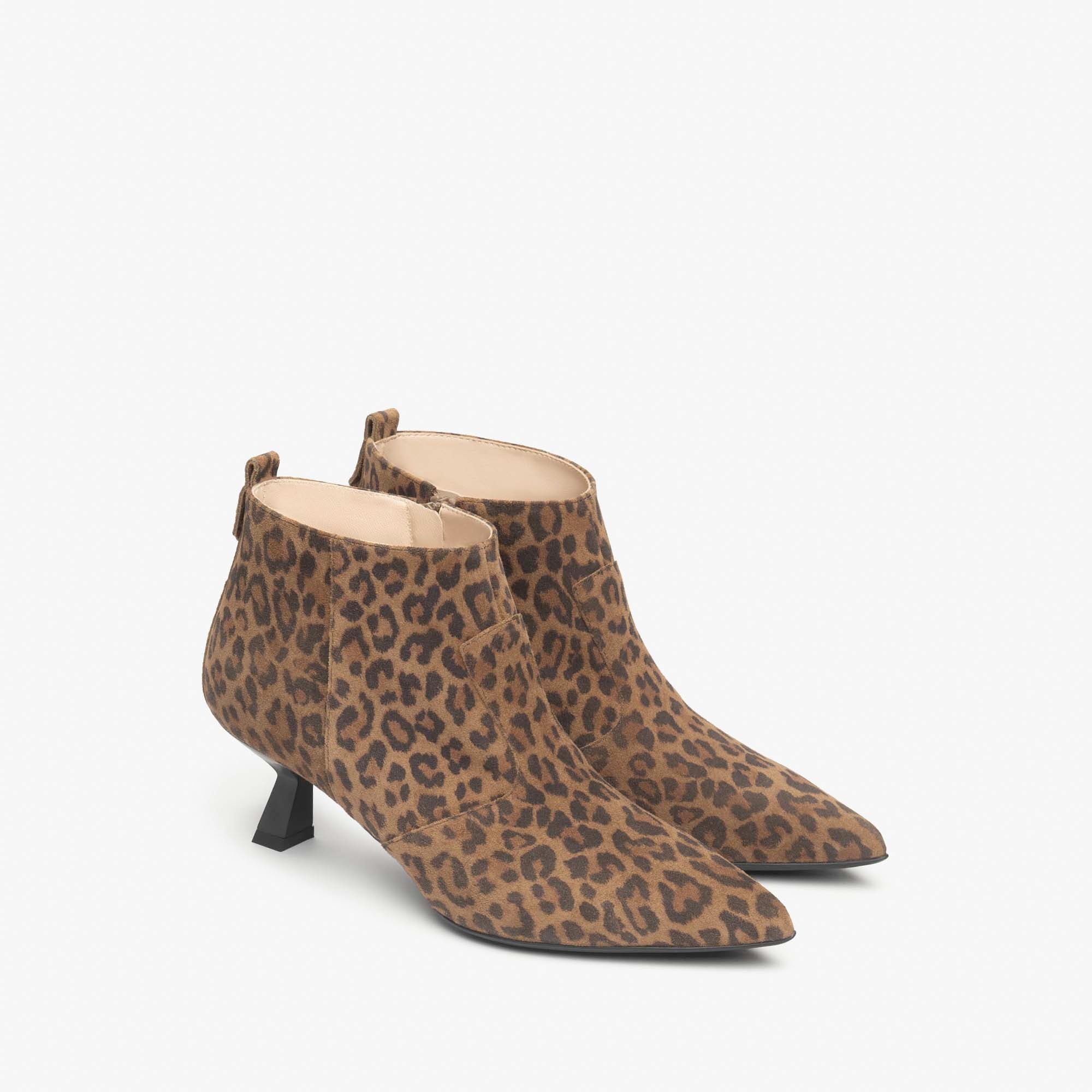 VOLGA_3767_TPU_CLETO_NERO_I514441DE_345_Image_2