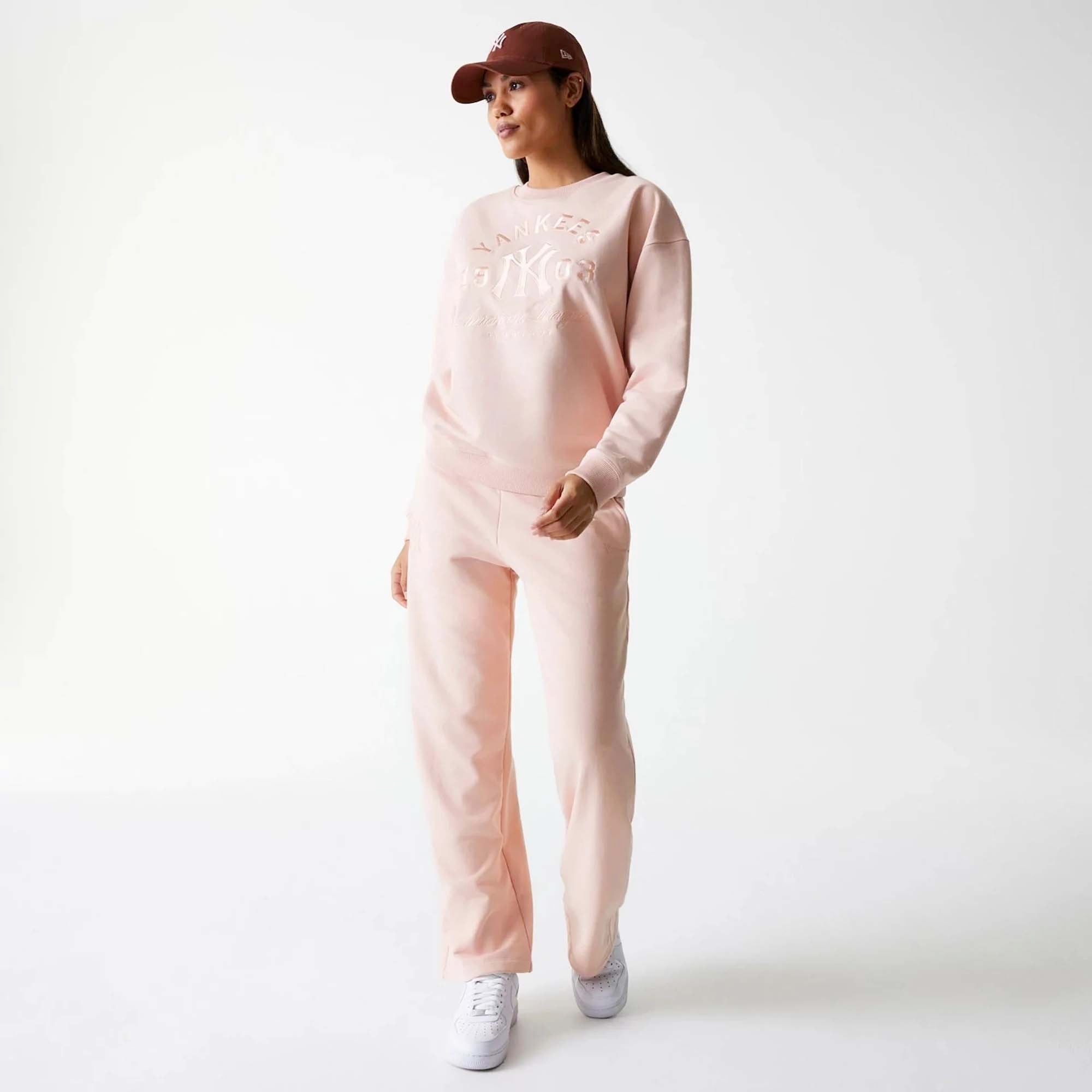 WMNS_MLB_TONAL_GRPHC_OS_CREW_NEYYAN_PRS_60684435_680_Image_5