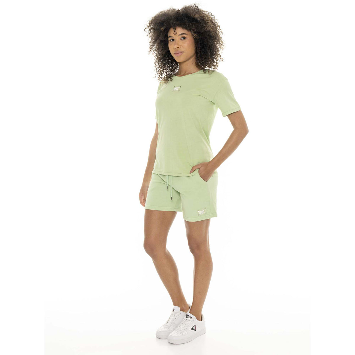 WOMAN_BERMUDA_UNISEX_W5680B8F30_190_Image_2
