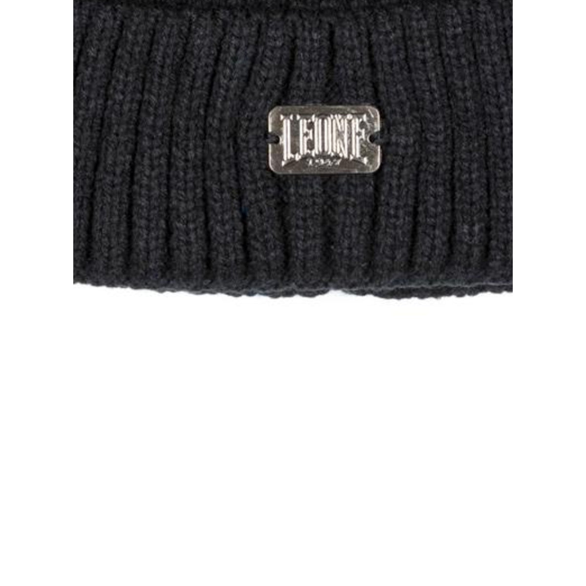 WOMAN_CAPS_POMPON_X2705H5K02_09_Image_2