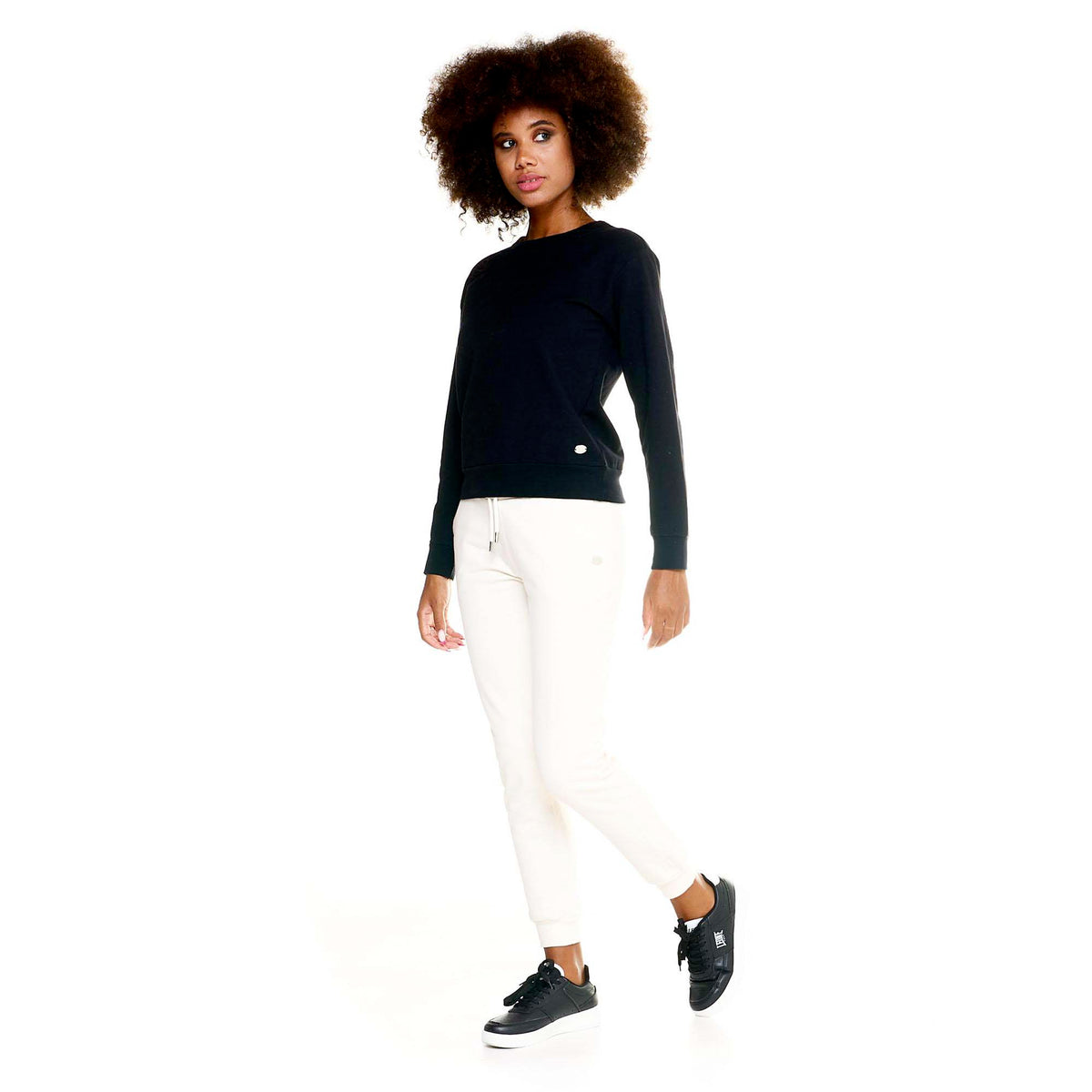 WOMAN_CREWNECK_BASIC_W5200T7F03_09_Image_2