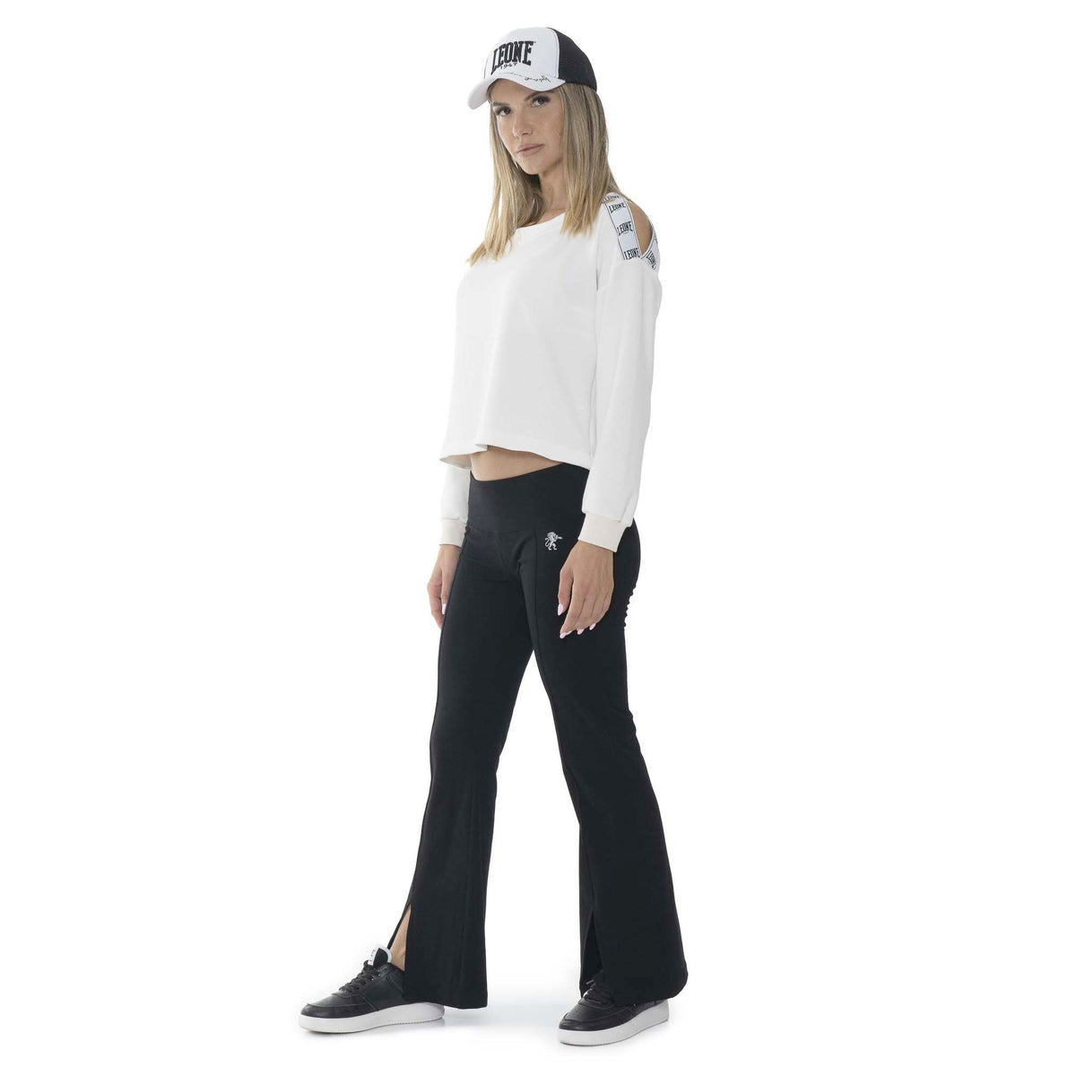 WOMAN_CREWNECK_BLACKWHITE_W6561T10I00_00_Image_2