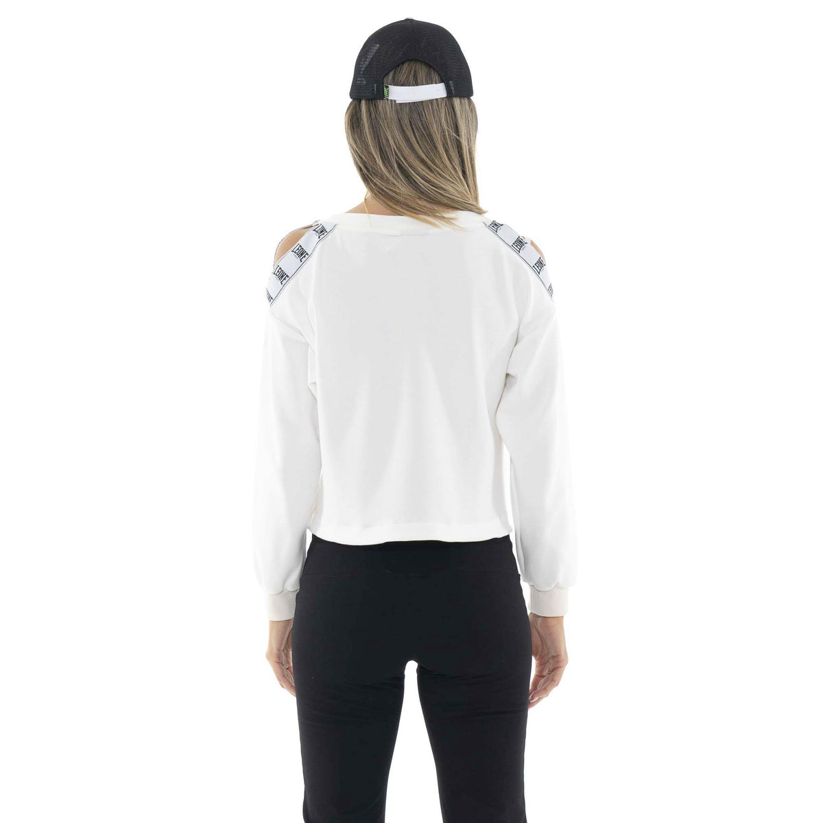WOMAN_CREWNECK_BLACKWHITE_W6561T10I00_00_Image_4