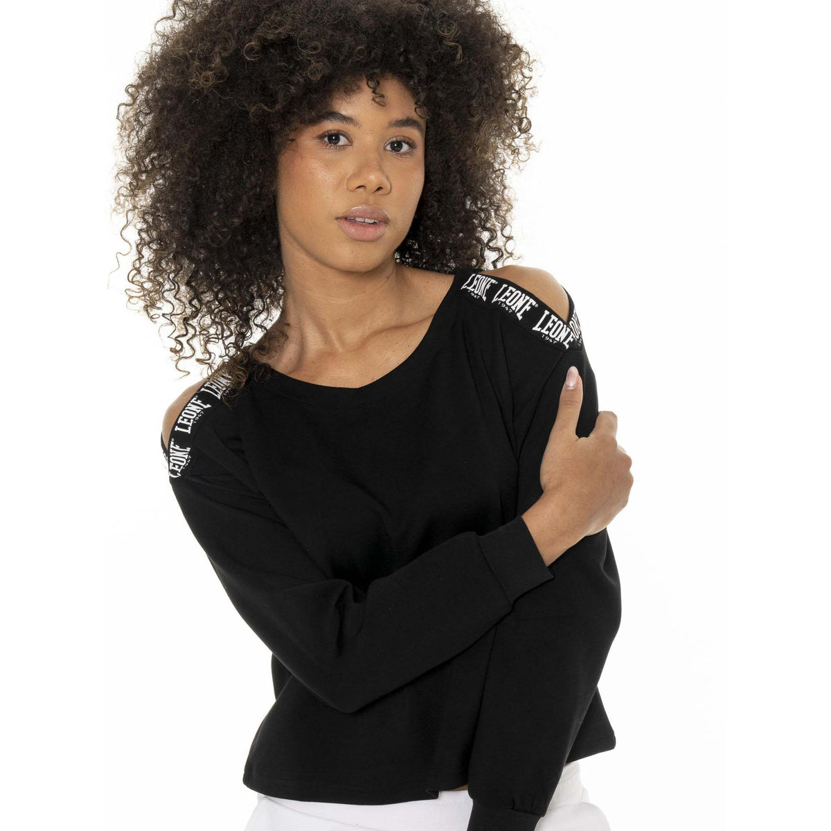 WOMAN_CREWNECK_BLACKWHITE_W6561T10I00_09_Image_5