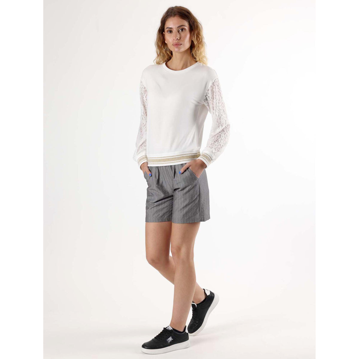 WOMAN_CREWNECK_LACE_W5771T8F13_00_Image_2