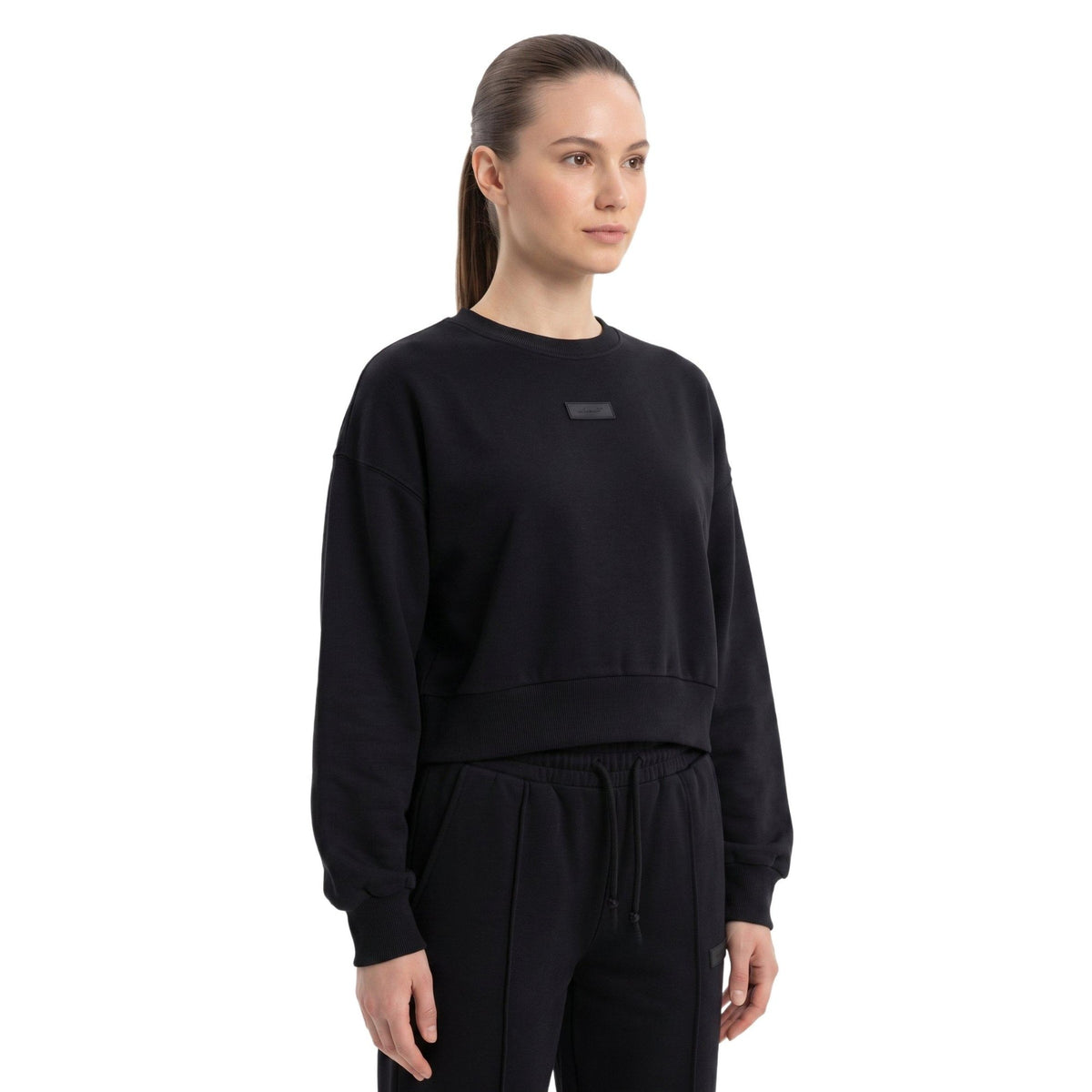 WOMAN_CREWNECK_TEEN_W7330T13F18_09_Image_3