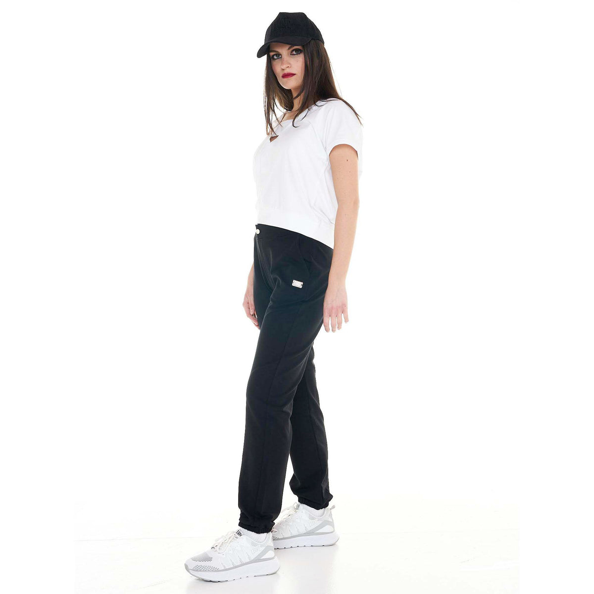 WOMAN_CRYSTAL_W4748S6J14_166_Image_3
