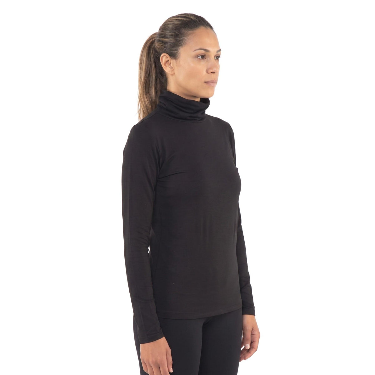 WOMAN_HIGH_COLLAR_EVERYDAY_W6821S13J06_09_Image_3
