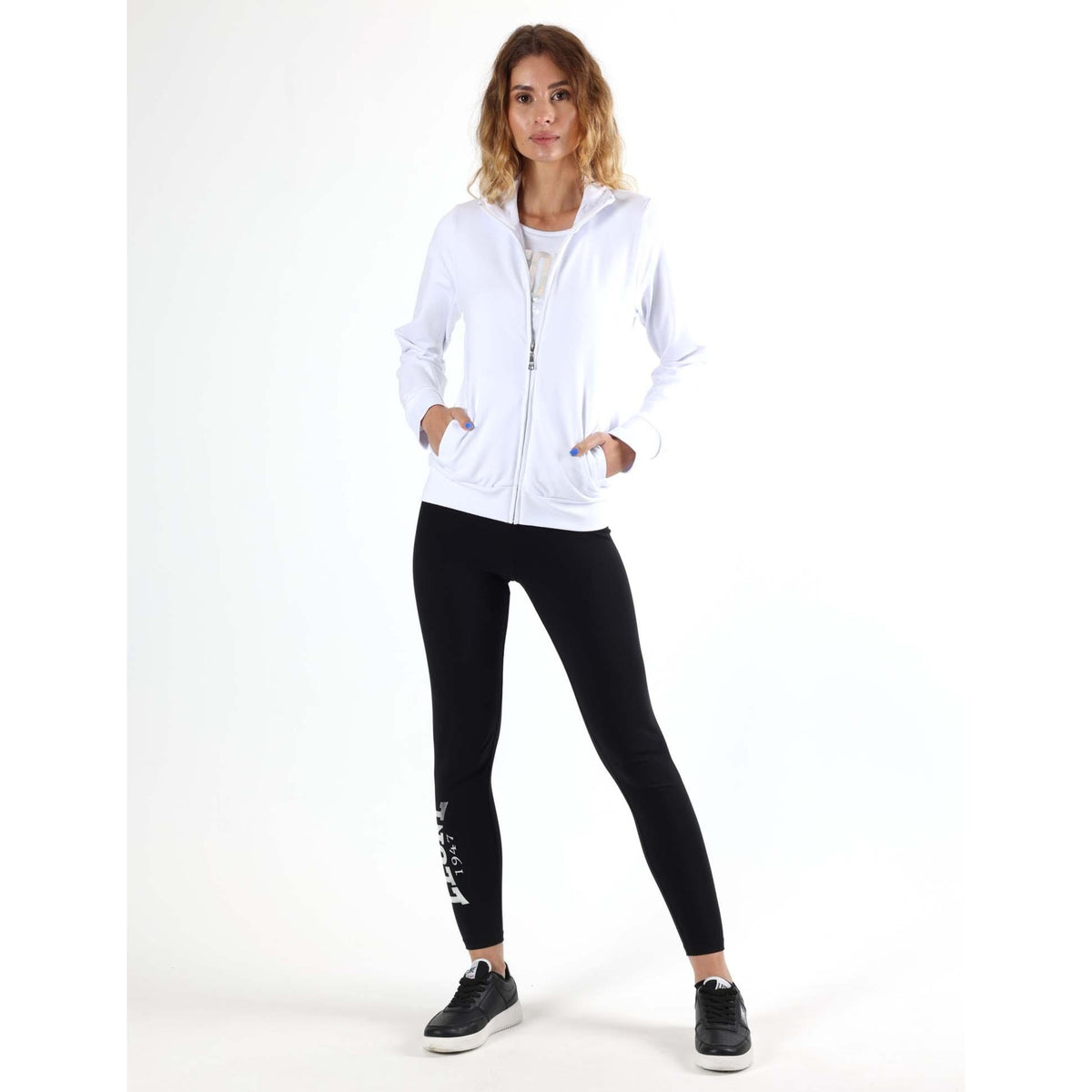 WOMAN_HIGH_COLLAR_NEW_BASIC_W5702T8F13_00_Image_3
