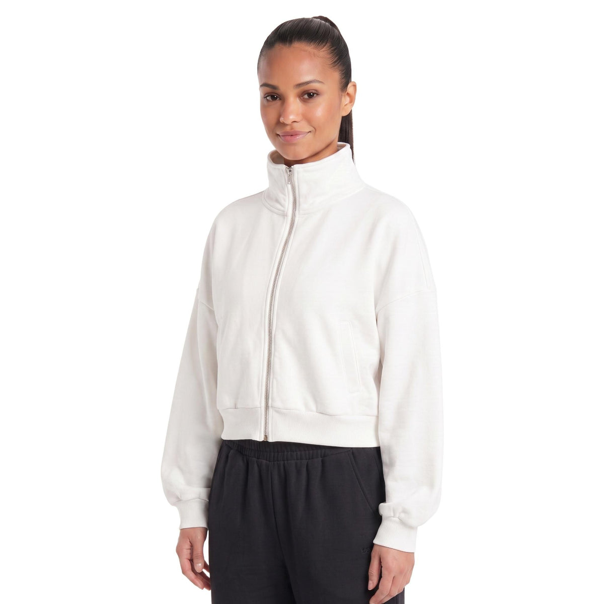WOMAN_HIGH_COLLAR_TEEN_W7328T13F18_01_Image_3