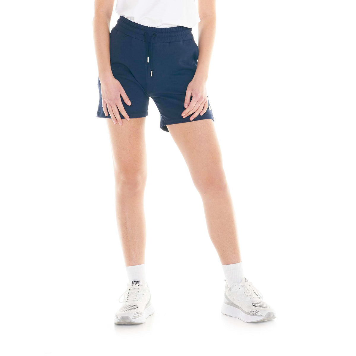 WOMAN_SHORTS_BASIC_W4707B6F13_10_Image_1