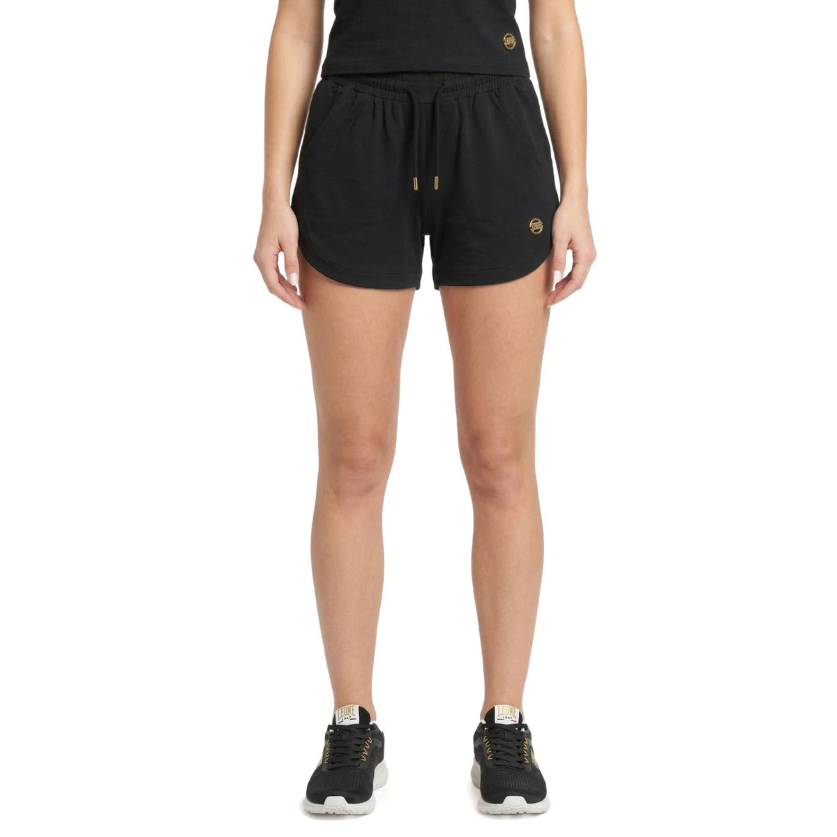WOMAN_SHORTS_CLASSY_W7034B12M01_09_Image_2