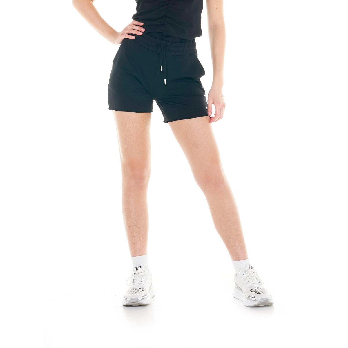 WOMAN_SHORTS_CRYSTAL_W4749B6F40_09_Image_1