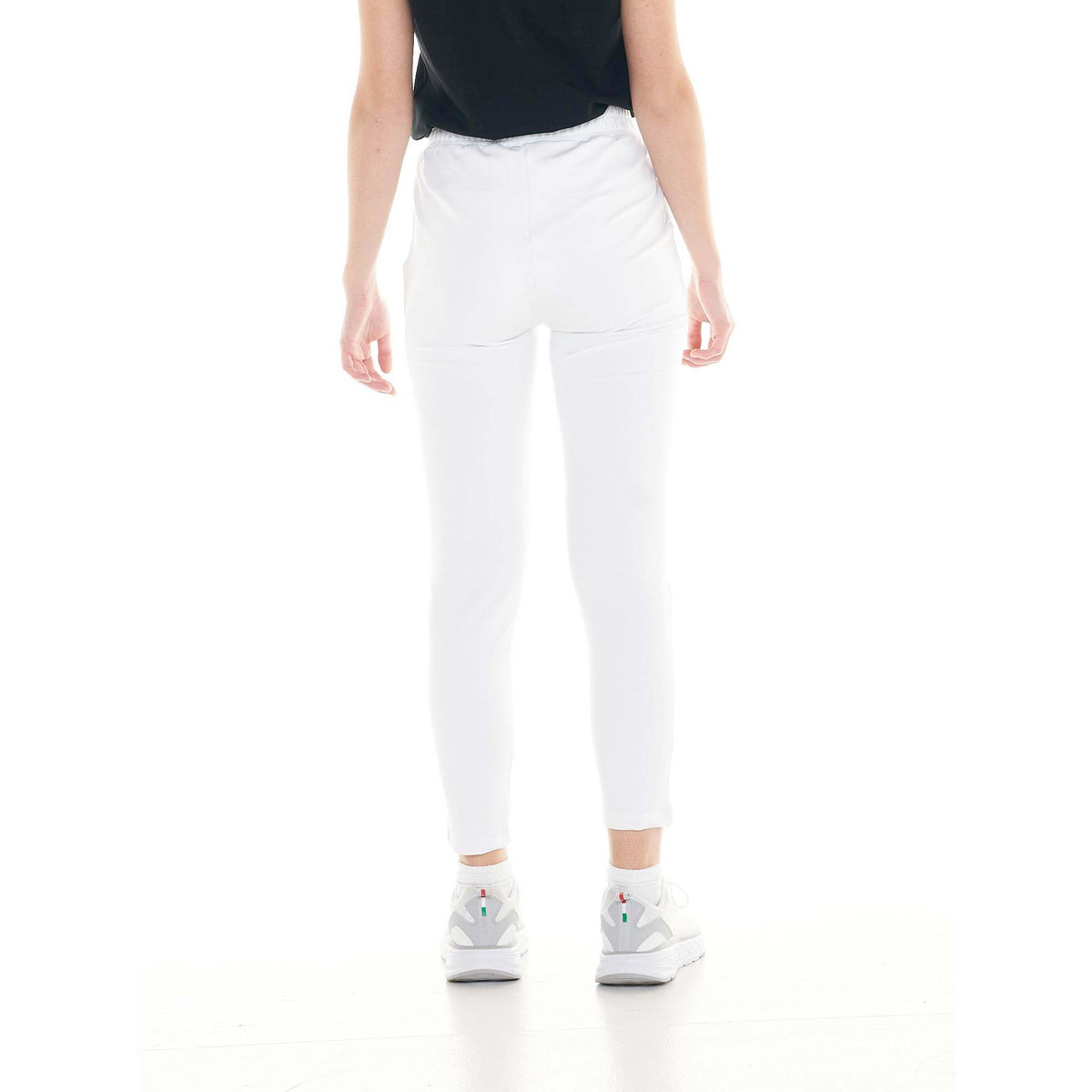 WOMAN_SWEATPANTS_BASIC_W4709P6F13_00_Image_4