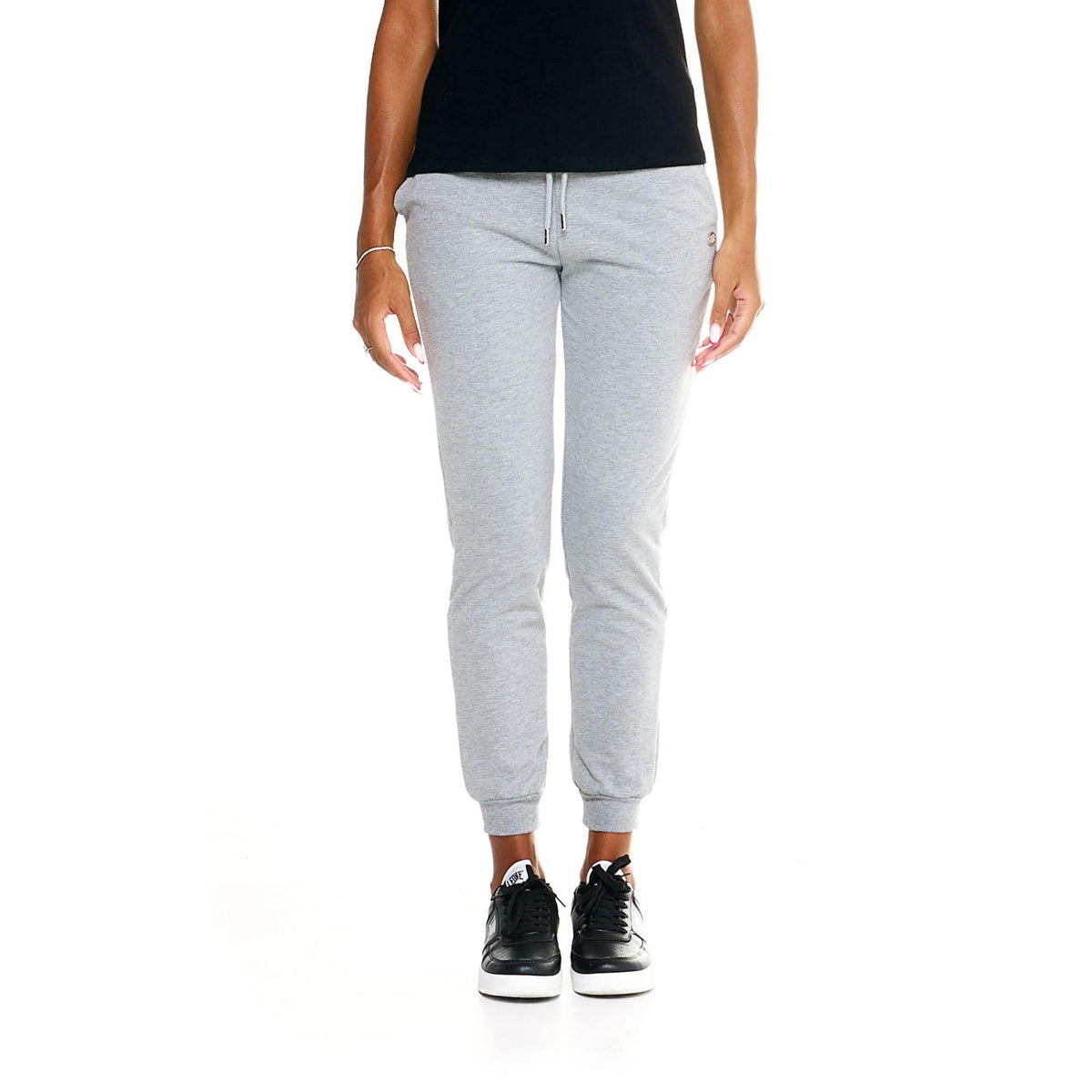 WOMAN_SWEATPANTS_BASIC_W5212P7F03_05_Image_1
