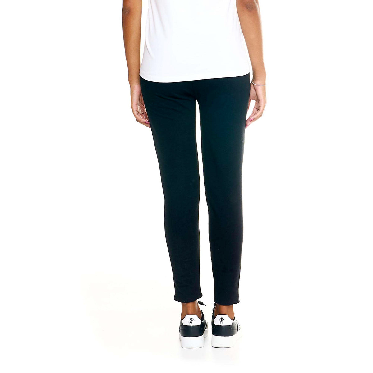 WOMAN_SWEATPANTS_BASIC_W5213P7F03_09_Image_4