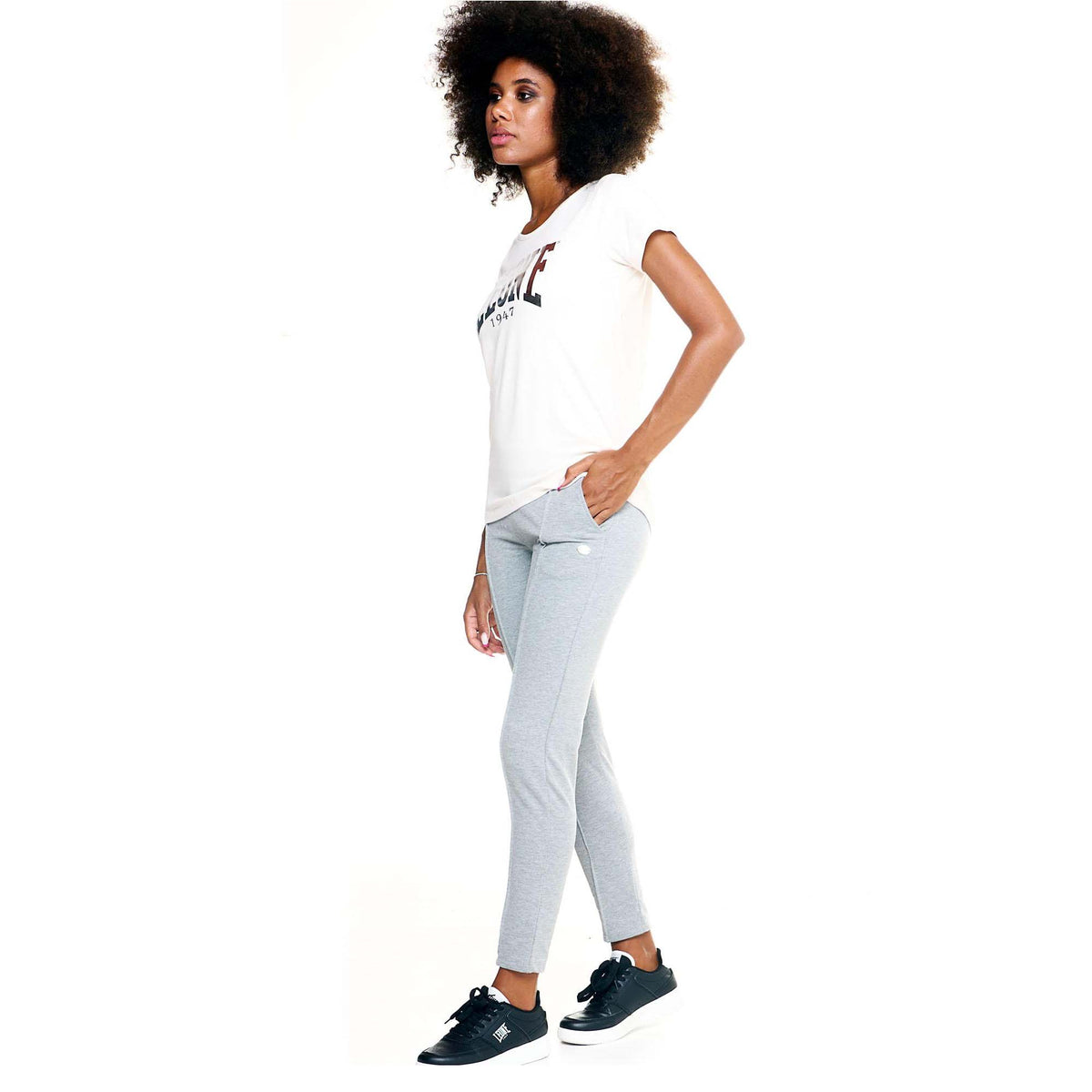 WOMAN_SWEATPANTS_BASIC_W5214P7F03_05_Image_2