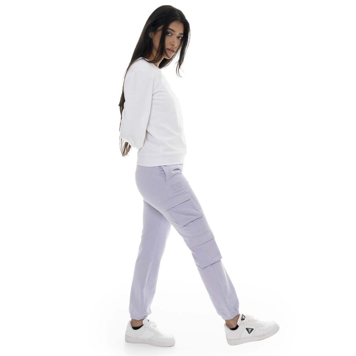 WOMAN_SWEATPANTS_CARGO_OUTDOORS_W6576P10F42_128_Image_5