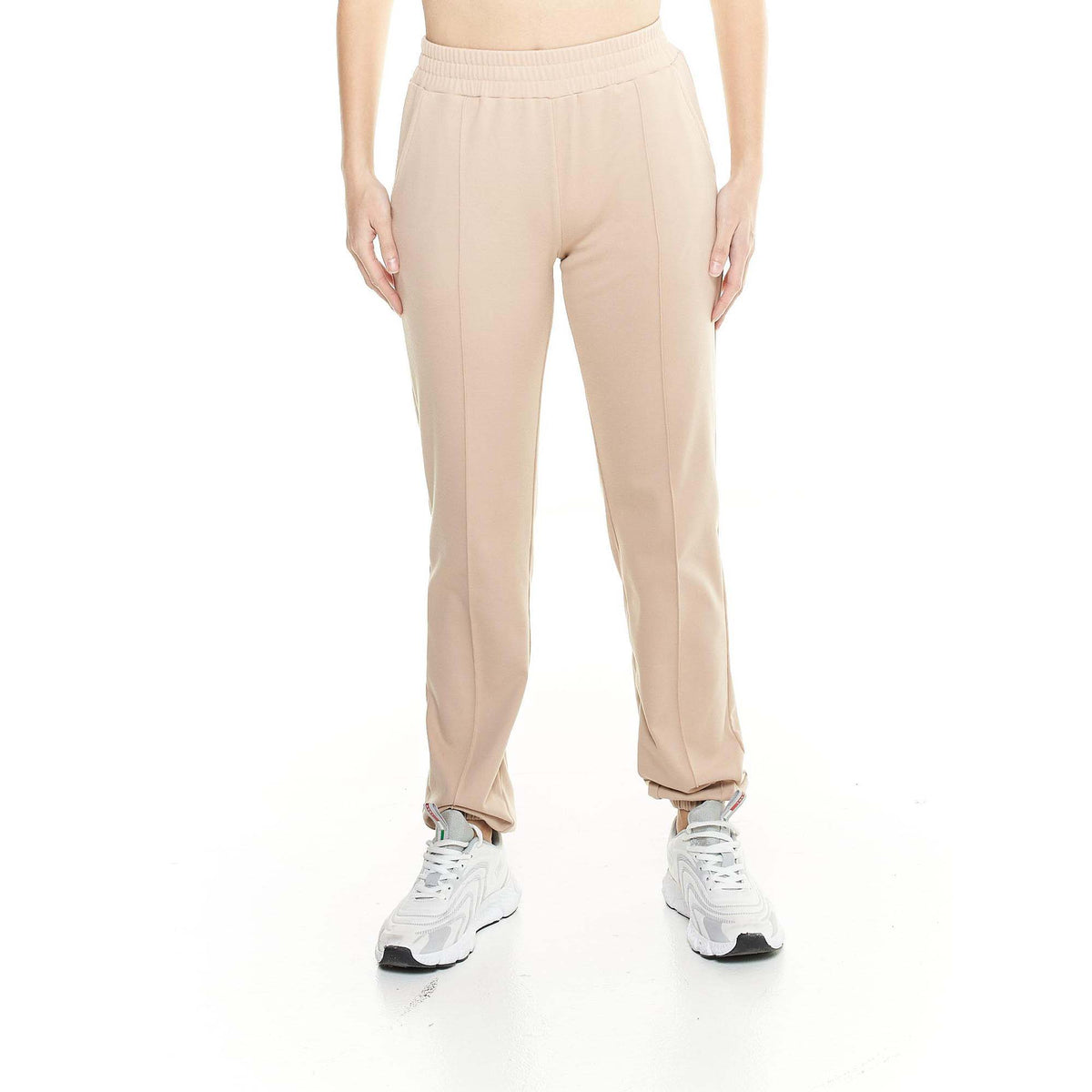 WOMAN_SWEATPANTS_CHIC_BOXING_W5284P7I00_82_Image_1
