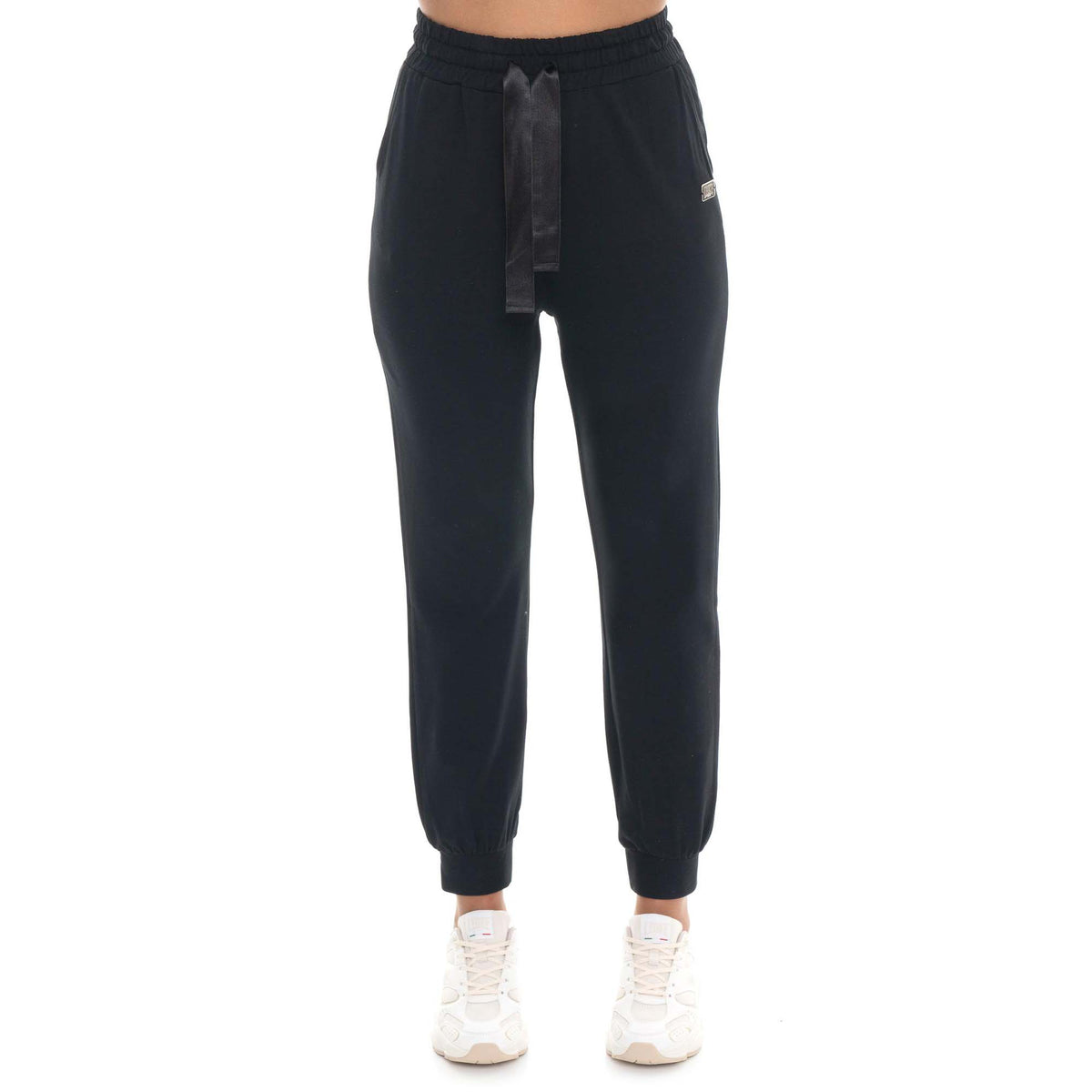 WOMAN_SWEATPANTS_CHIC_TONES_W6871P11F47_09_Image_1