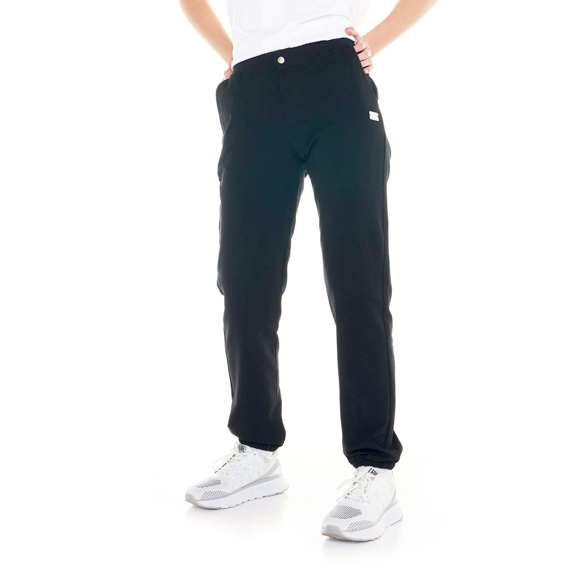 WOMAN_SWEATPANTS_CRYSTAL_W4750P6F40_09_Image_1