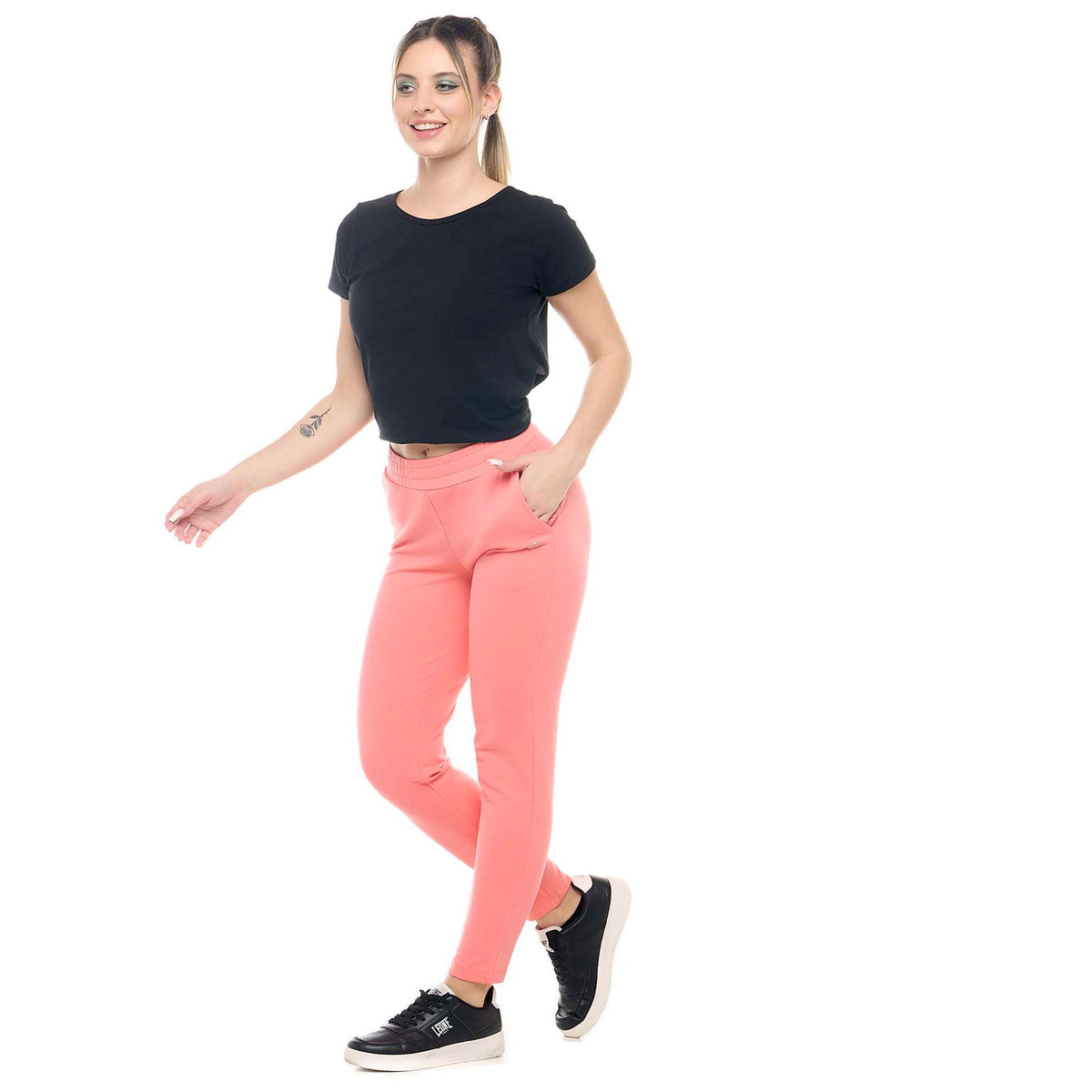 WOMAN_SWEATPANTS_NEW_BASIC_W5706P8F13_52_Image_2