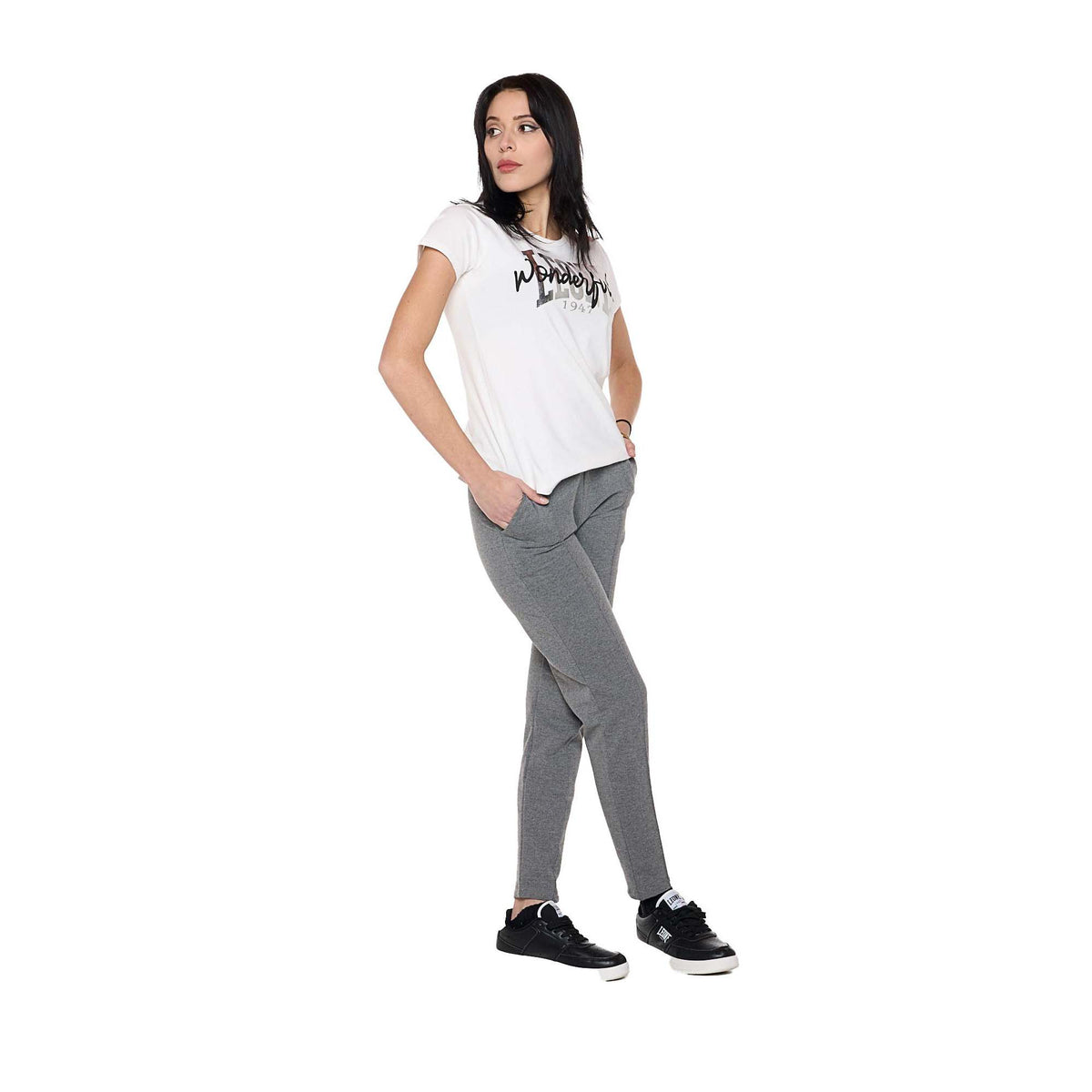 WOMAN_SWEATPANTS_PEARL_W6142P9F03_08_Image_3