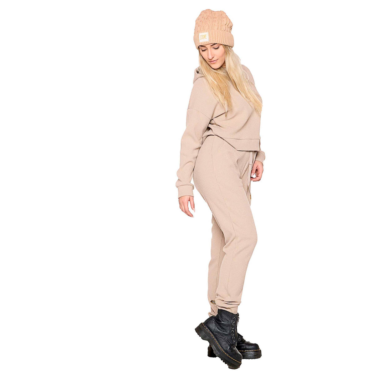 WOMAN_SWEATPANTS_RELAXED_W6174P9R08_80_Image_3