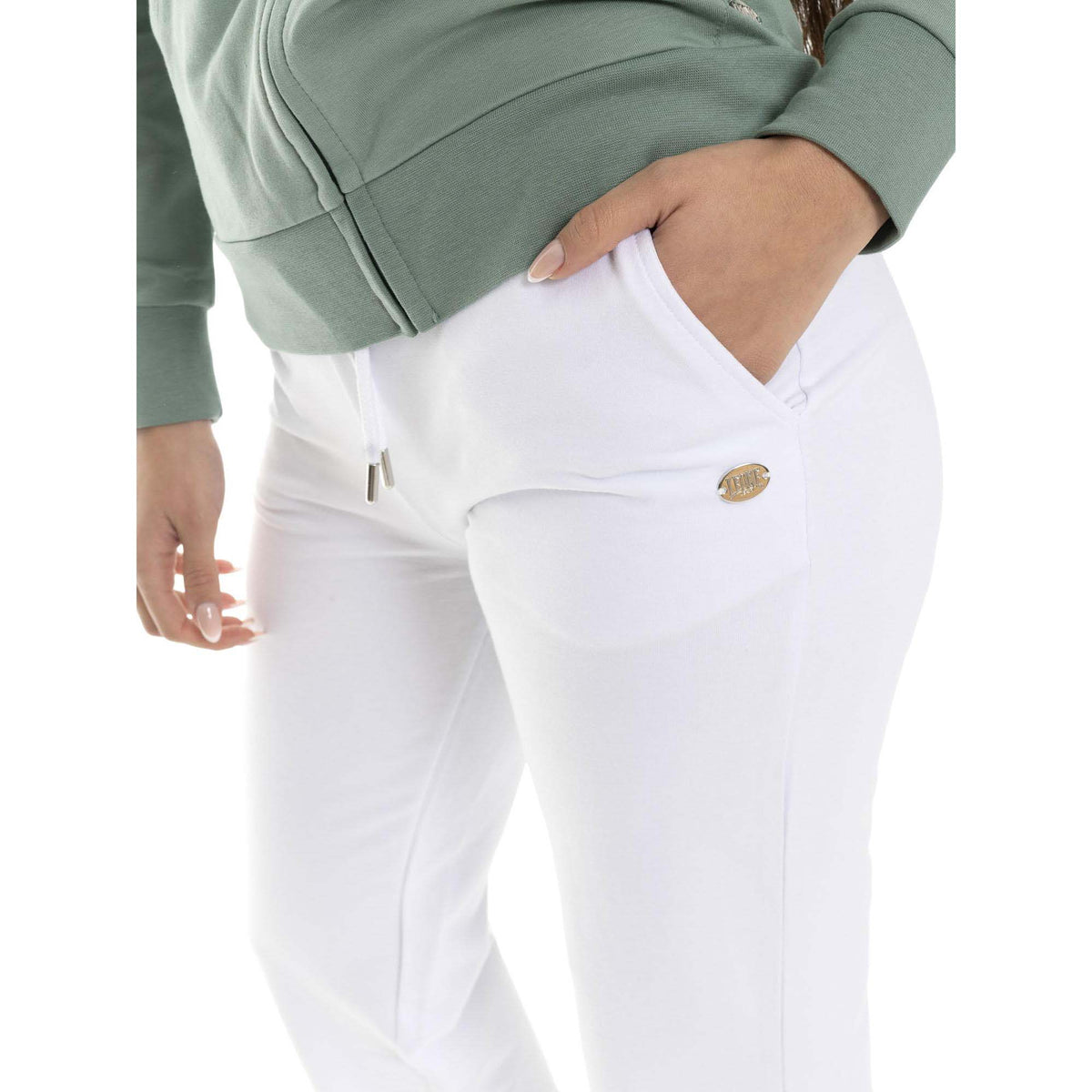 WOMAN_SWEATPANTS_WIDE_BOTTOM_BASIC_W5787P10F13_00_Image_3