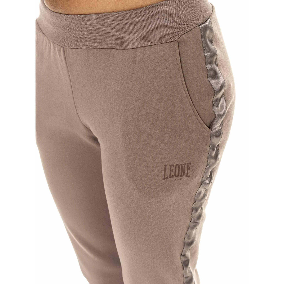 WOMAN_TRACKSUITS_CHIC_TONES_W6869A11F47A_86_Image_3