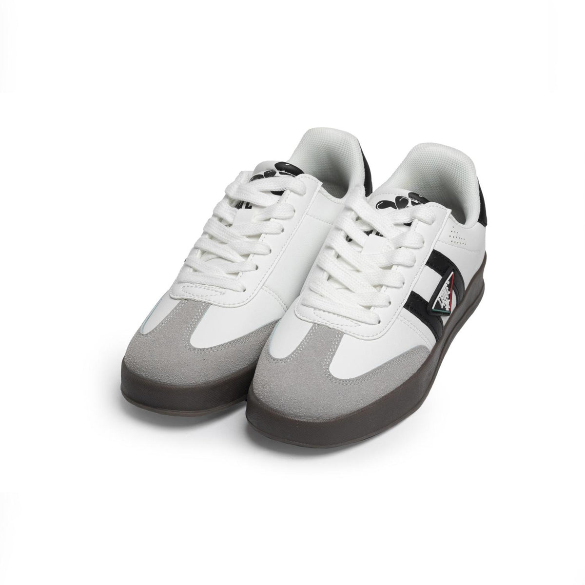 WOMENS_SHOES_HERITAGE_W082S9_00_Image_2