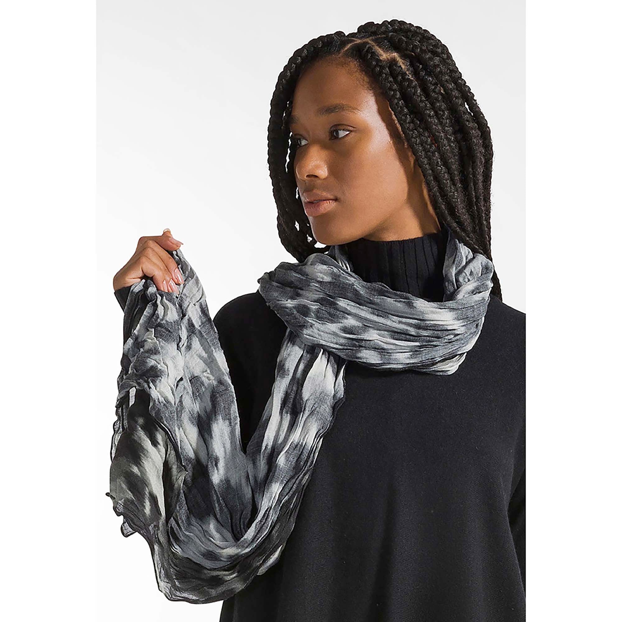 WOOLY_ALLOVER_SCARF_D12920_26714_Image_4