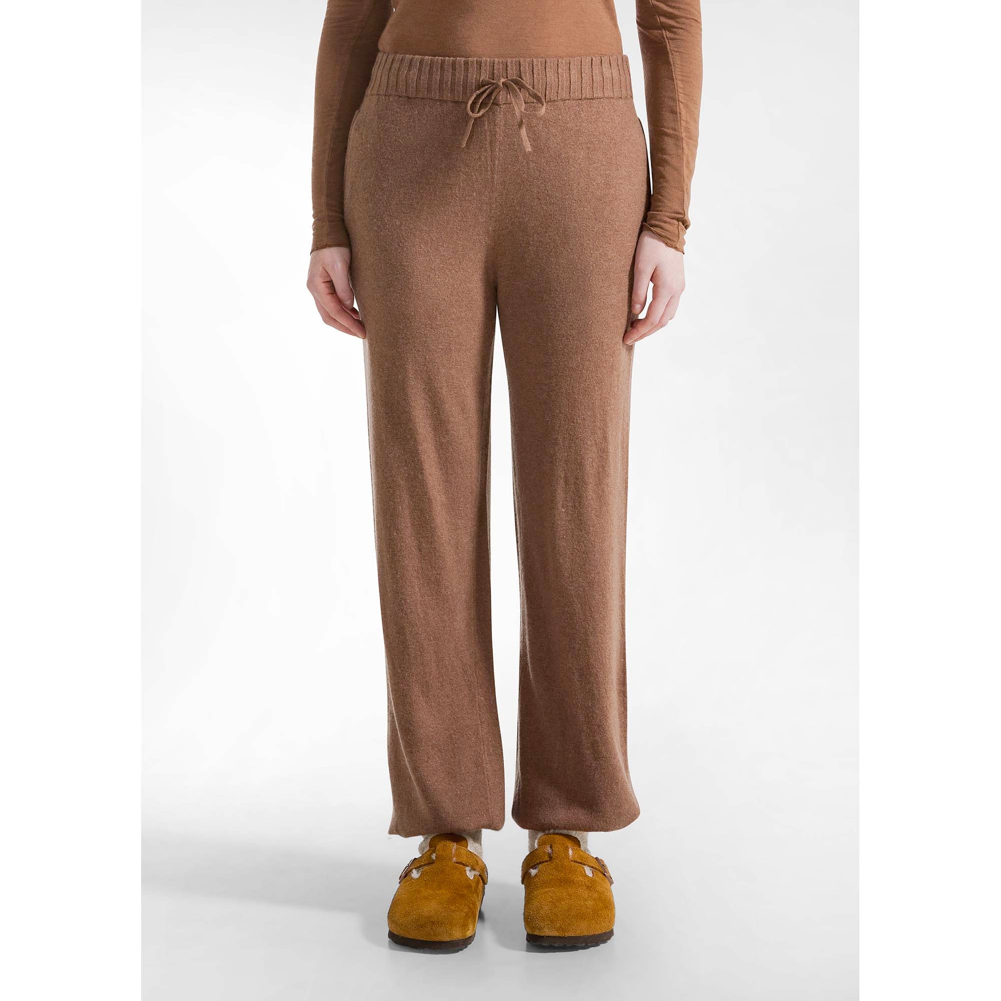 WOOLY_BLEND_KNITTED_JOGGER_PANTS_D12178_26117_Image_3