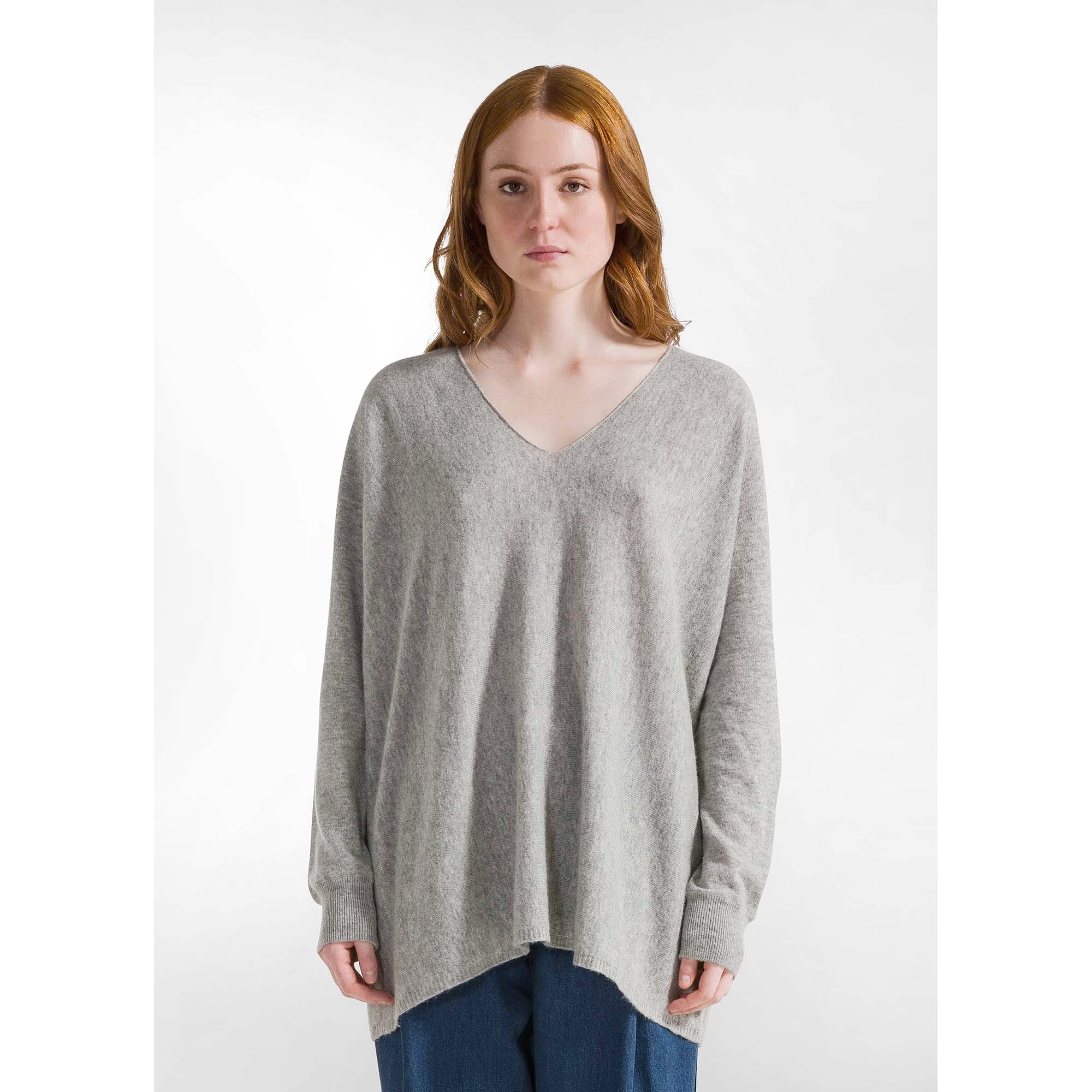 WOOLY_BLEND_V-NECK_SWEATER_D12182_43800_Image_2