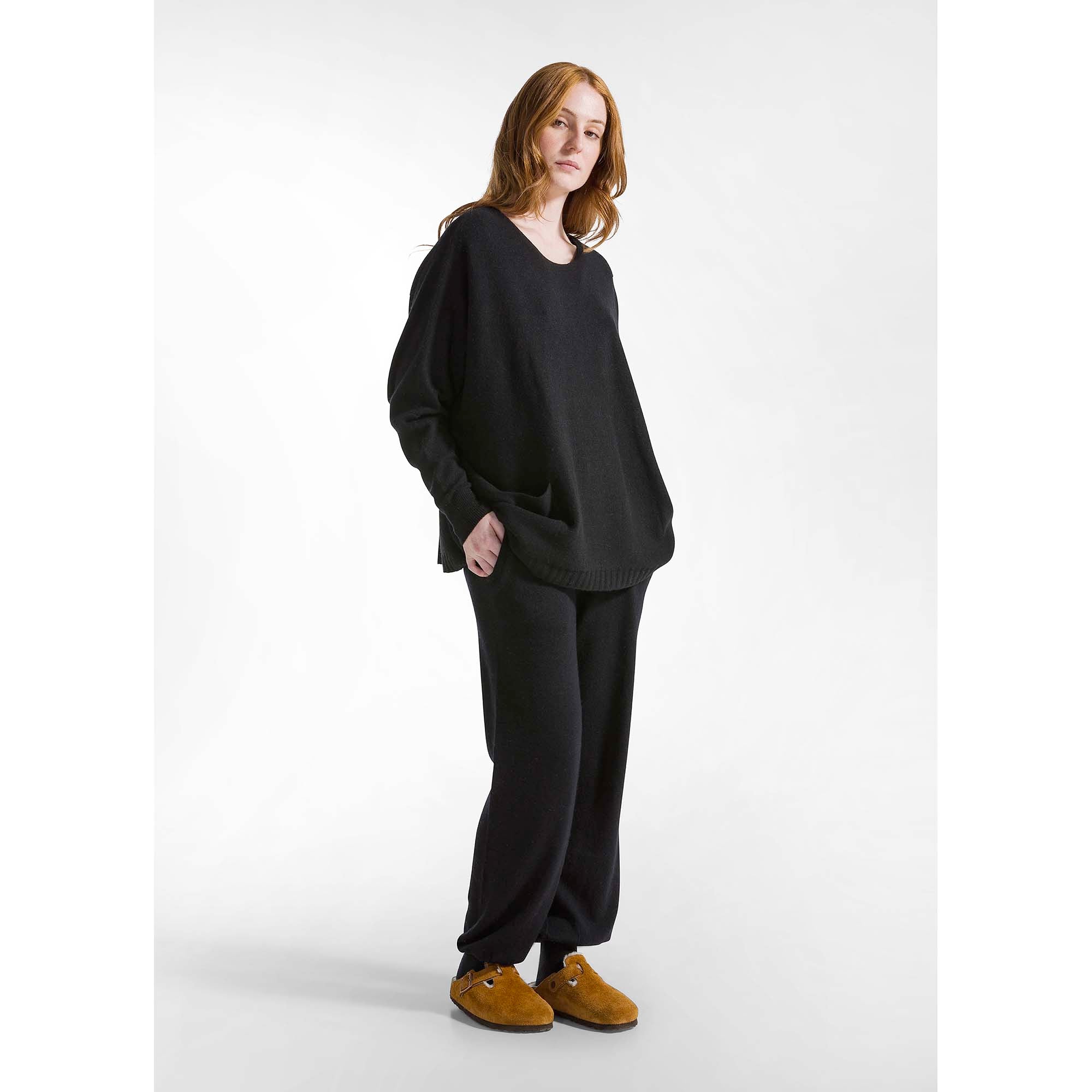 WOOOLY_BLEND_LOOSE_SWEATER_D12181_10009_Image_5