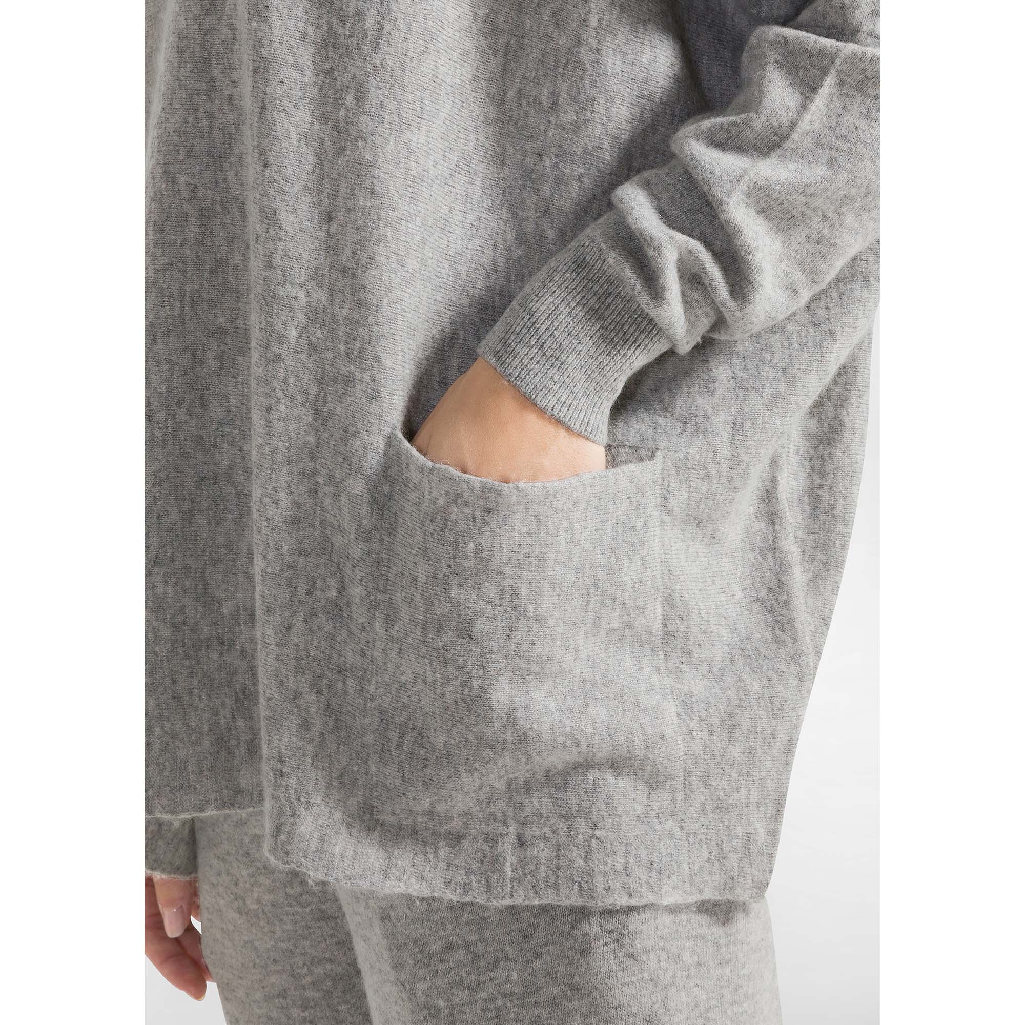 WOOOLY_BLEND_LOOSE_SWEATER_D12181_43800_Image_4