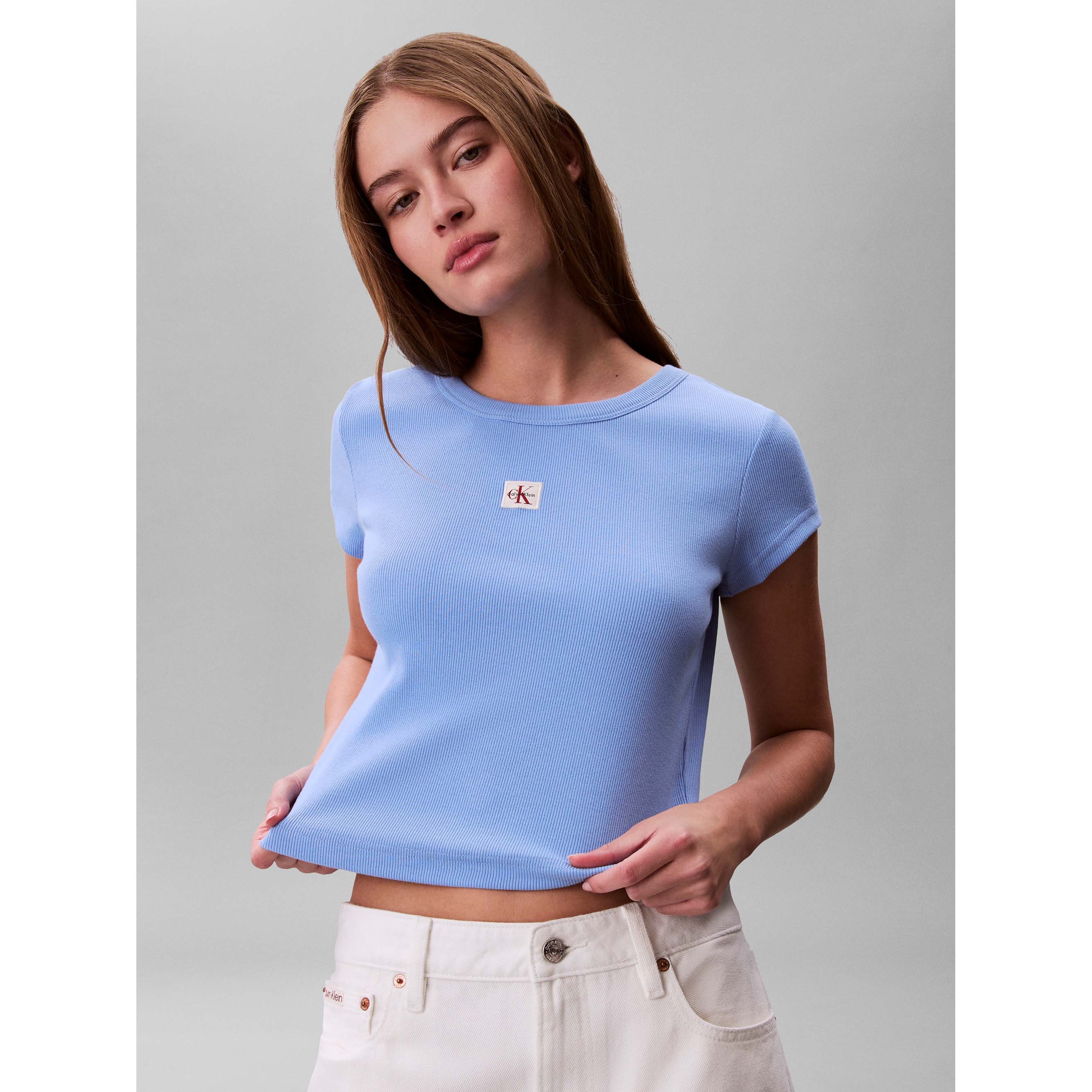 WOVEN_LABEL_2X2_BABY_LV047C200G_C32_Image_5