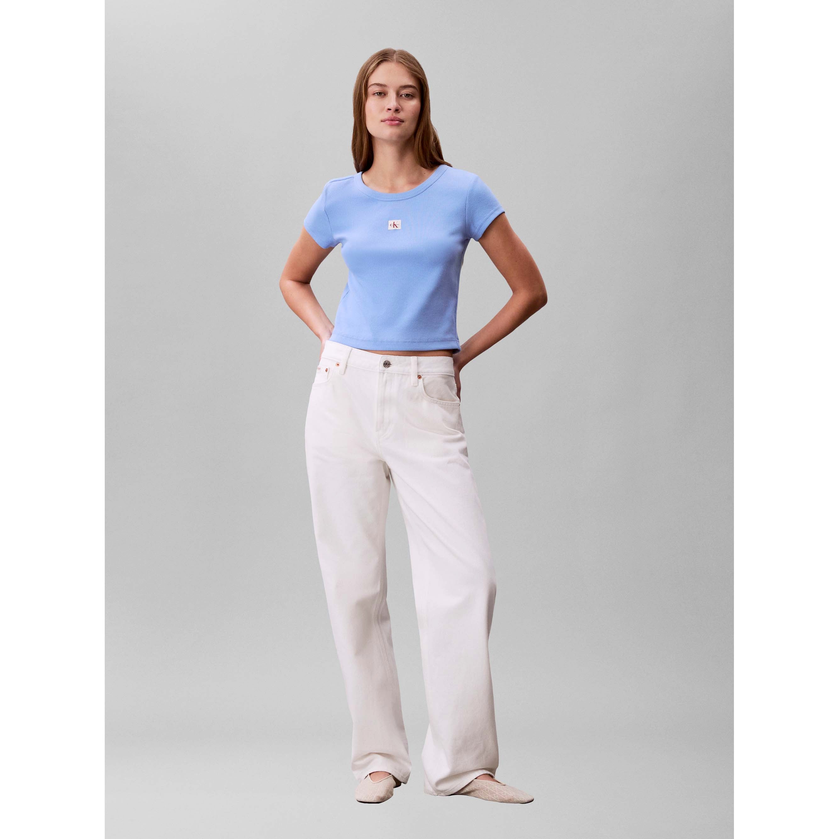 WOVEN_LABEL_2X2_BABY_LV047C200G_C32_Image_6