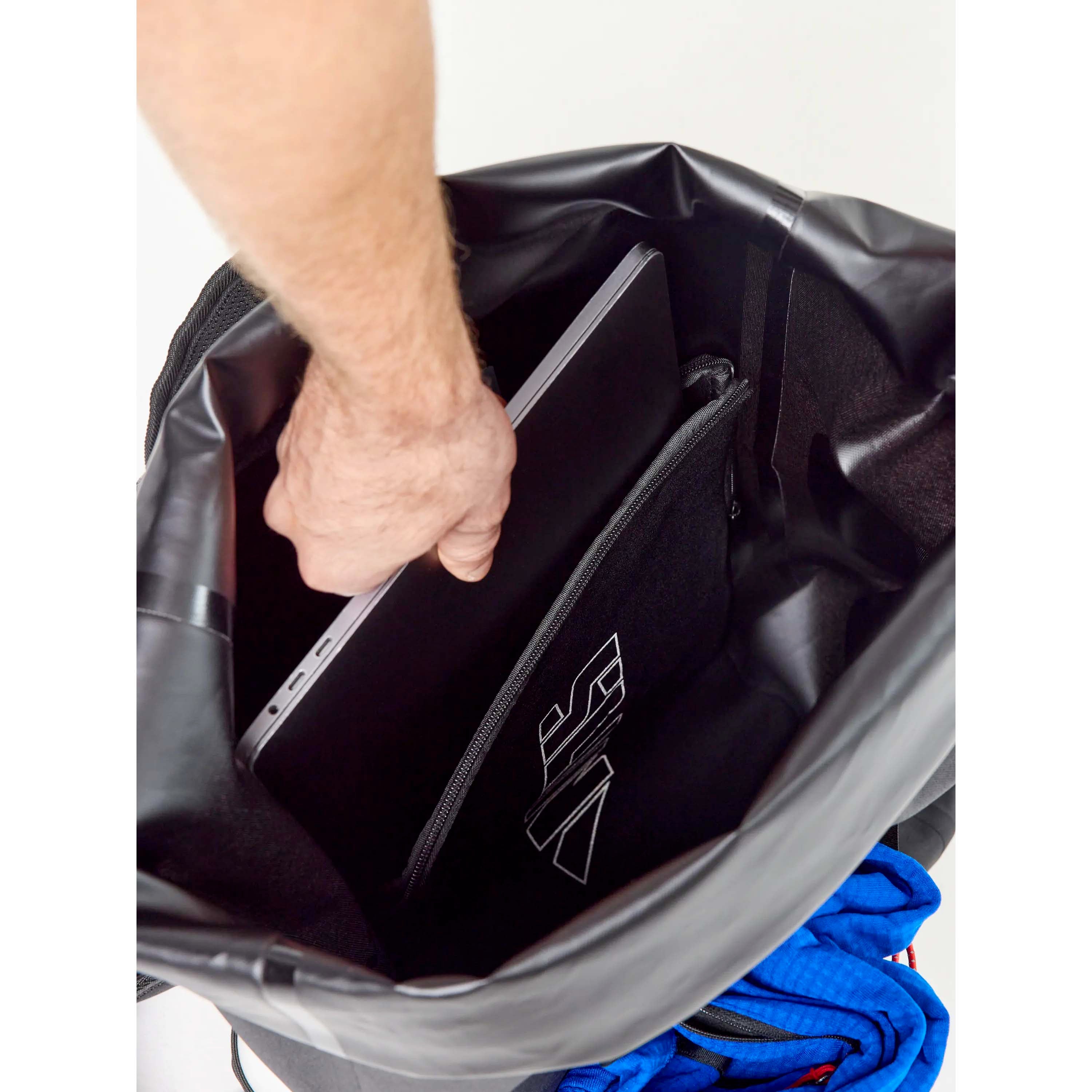 WR_BACKPACK_A463003S00_W01_Image_8